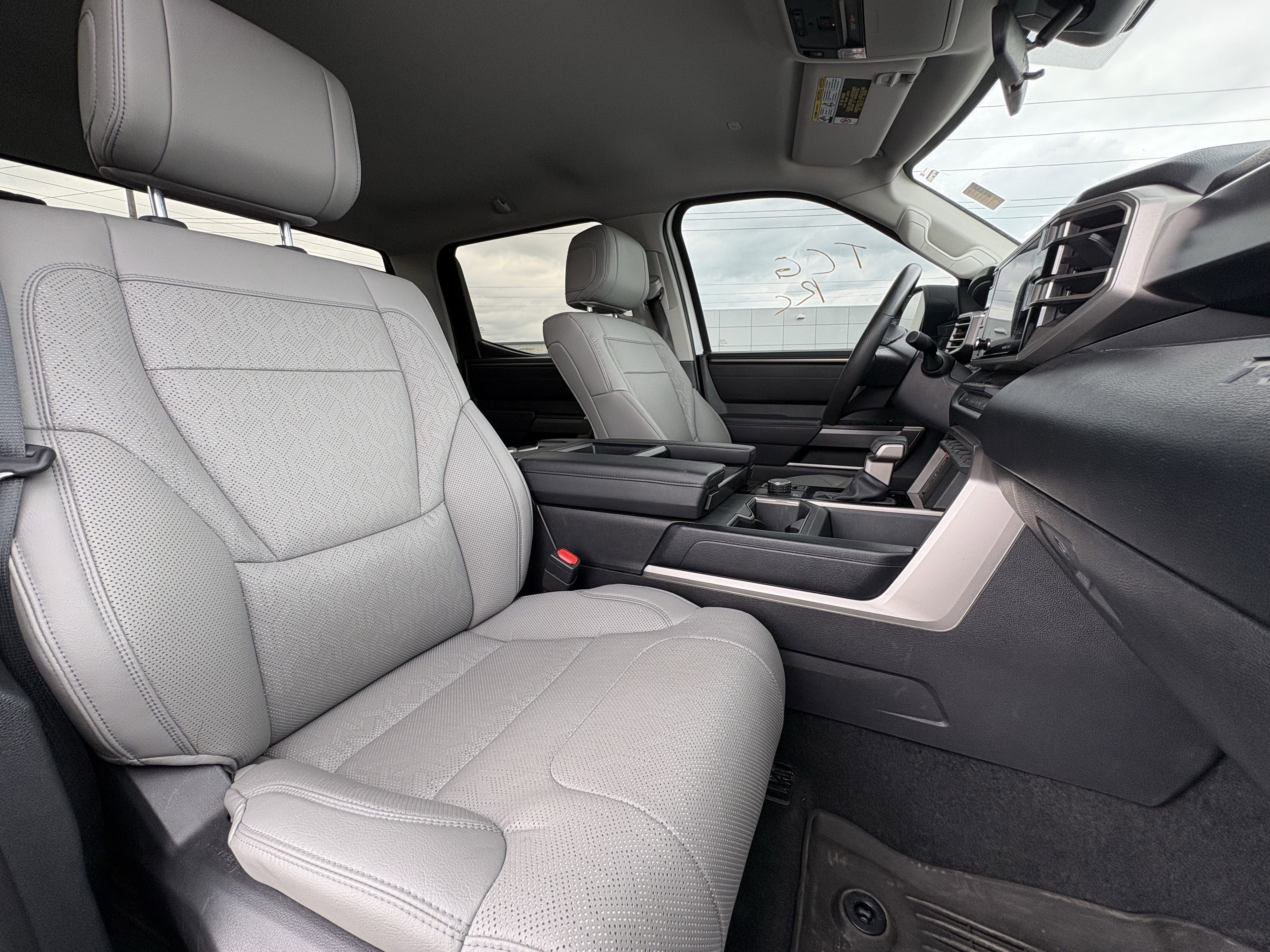 2024 Toyota Tundra SR5 Premium 4WD