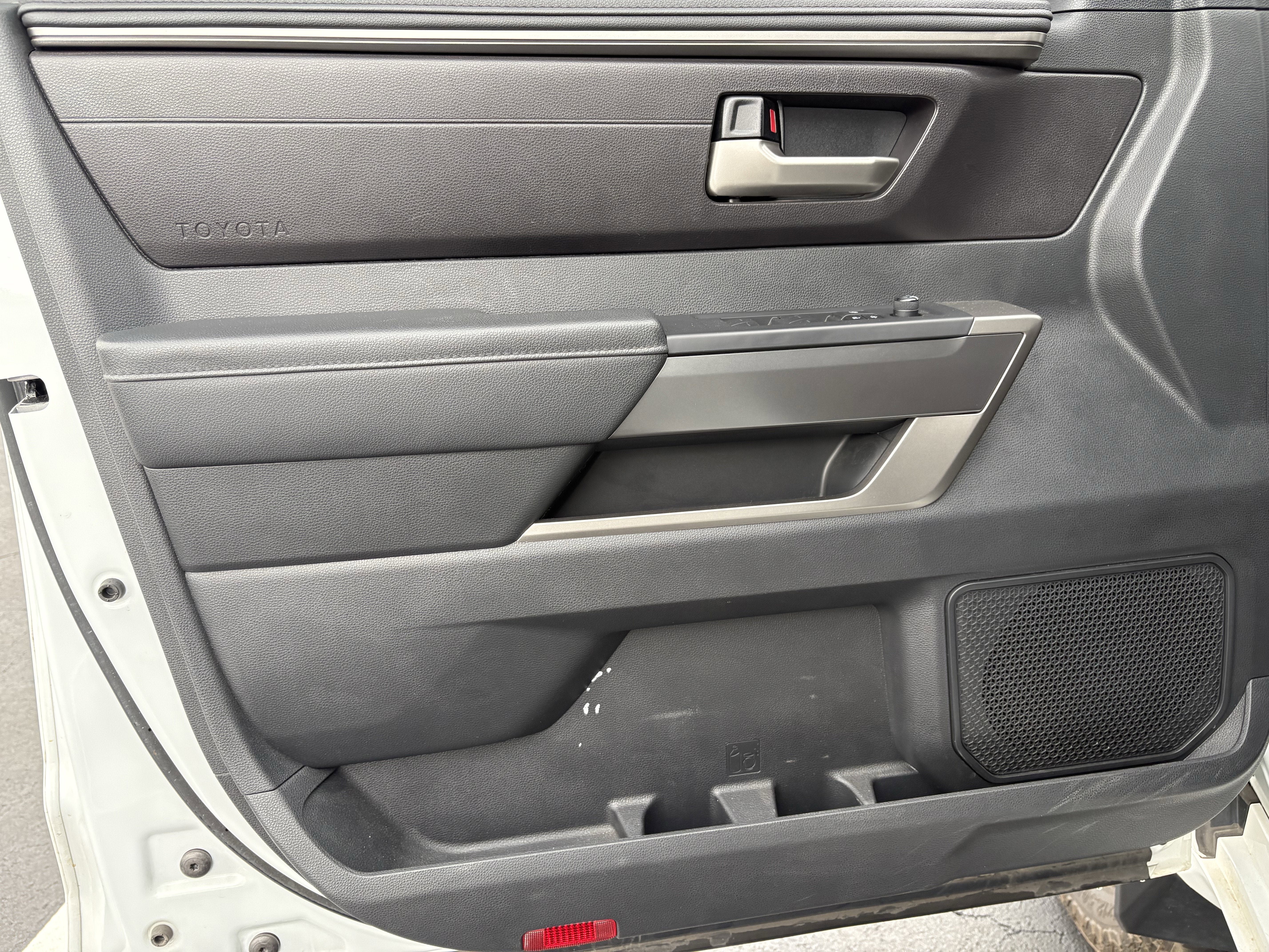 2024 Toyota Tundra SR5 Premium 4WD