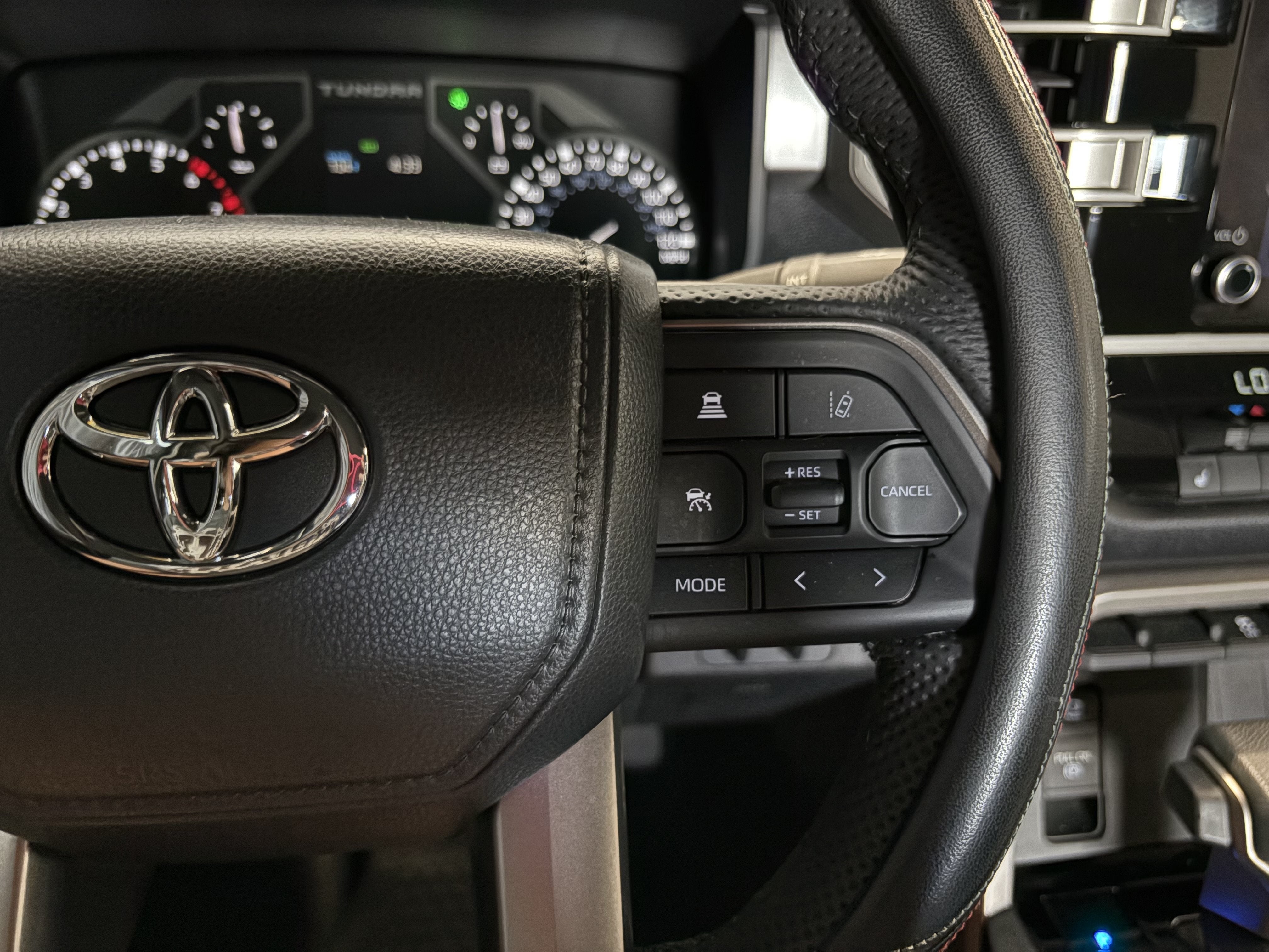2025 Toyota Tundra SR5 Premium 4WD