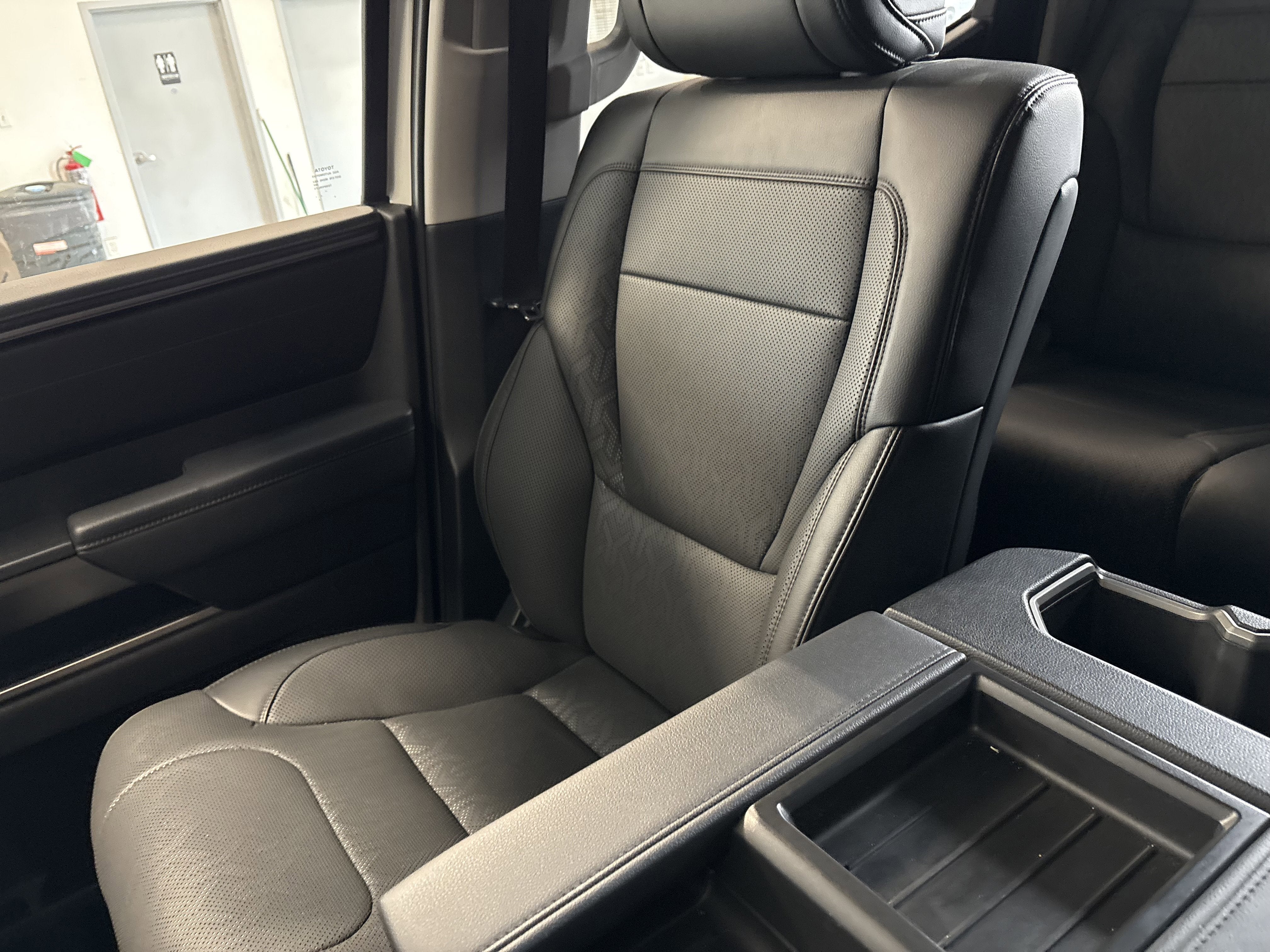 2023 Toyota Tundra SR5 - TRD Off Road Premium 4WD