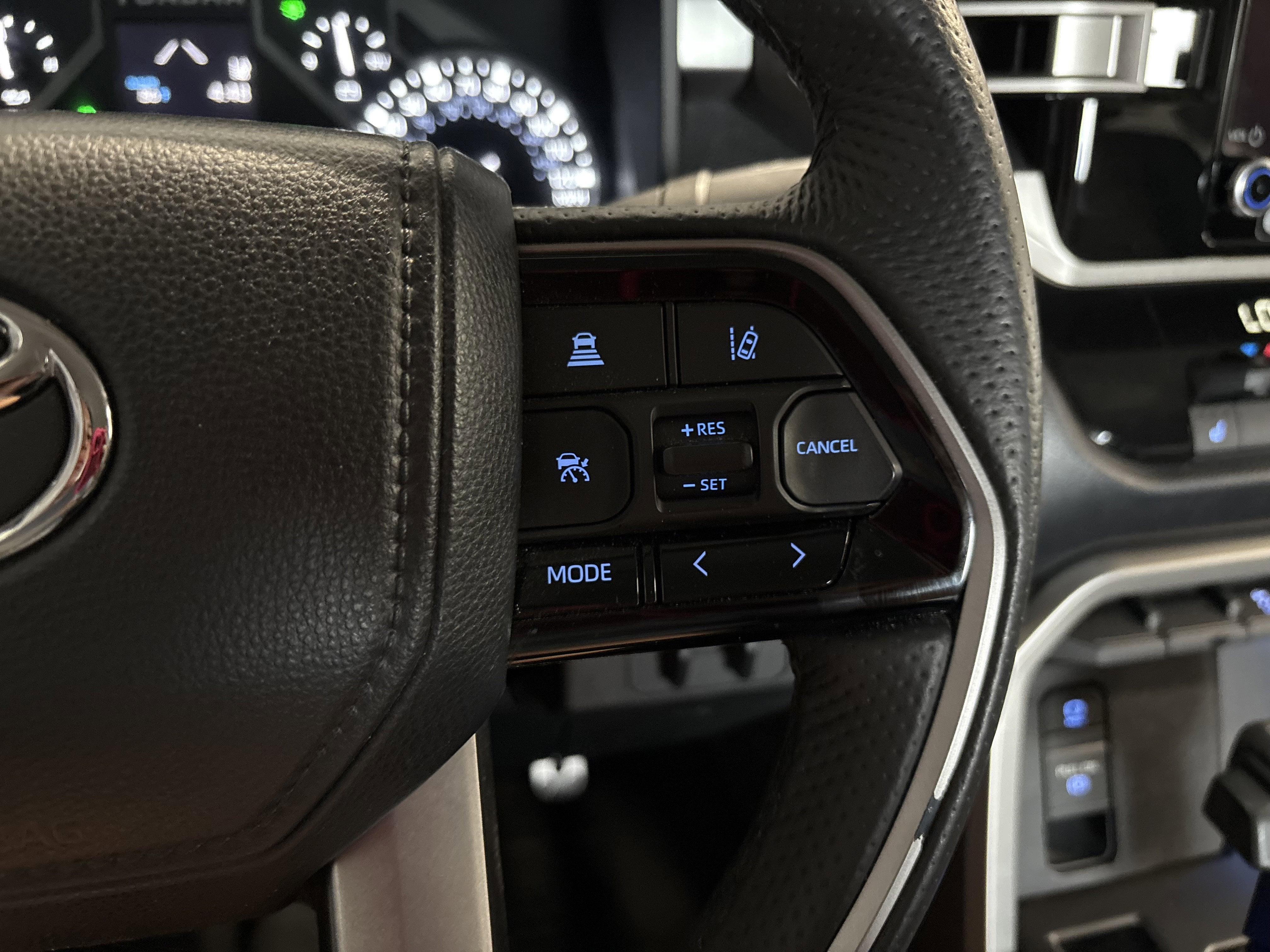 2023 Toyota Tundra SR5 - TRD Off Road Premium 4WD