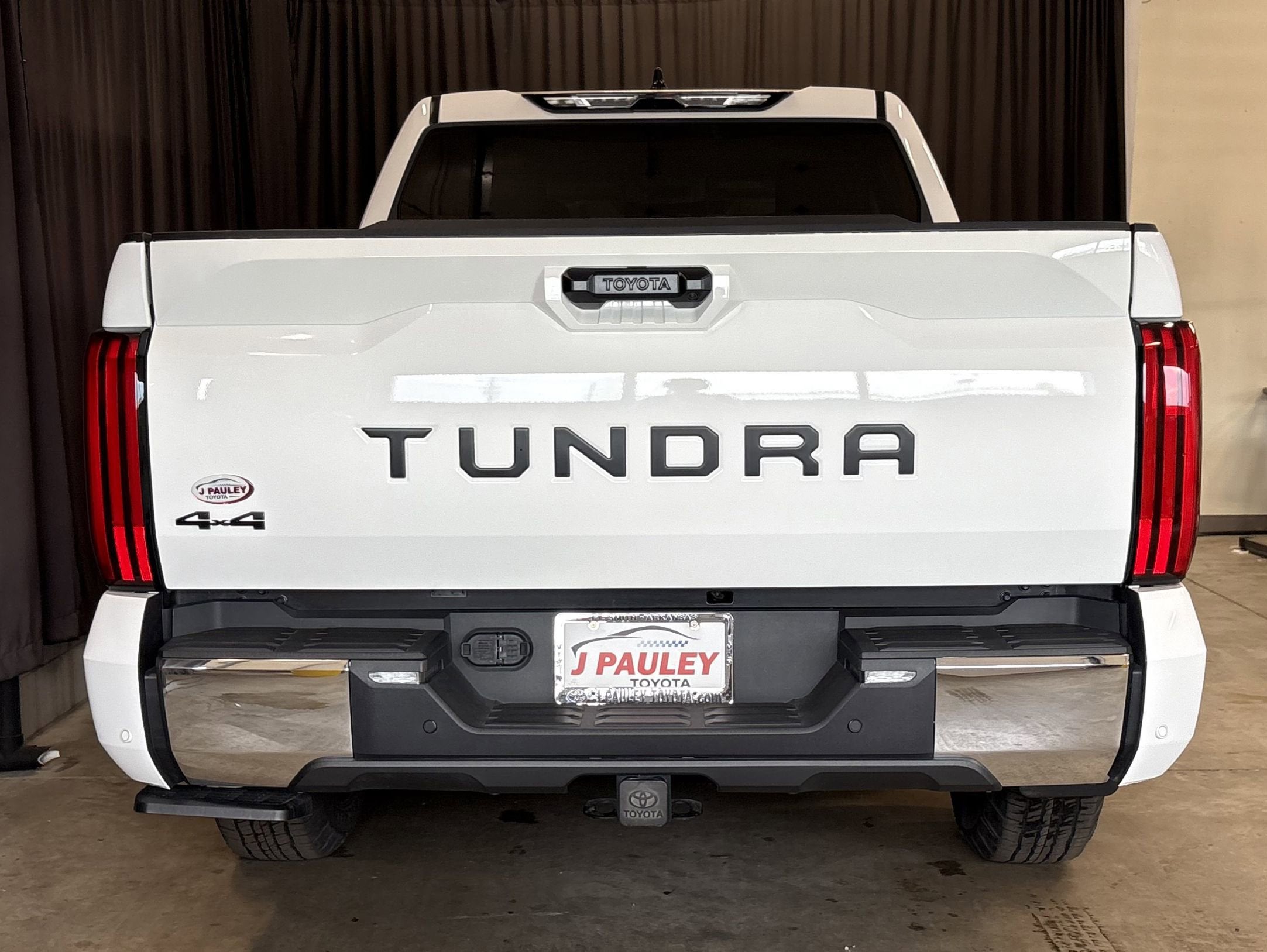 2023 Toyota Tundra SR5 - TRD Off Road Premium 4WD