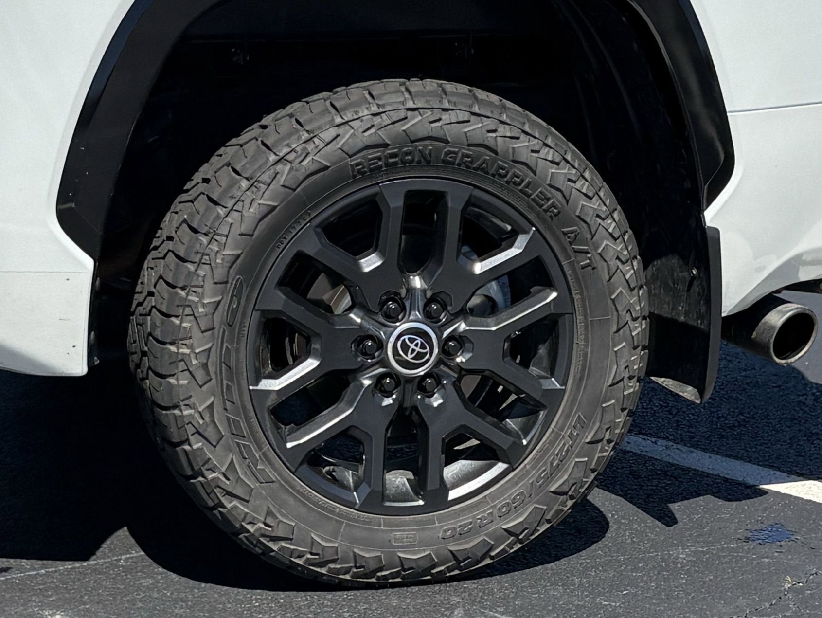 2024 Toyota Tundra Platinum Hybrid 4WD