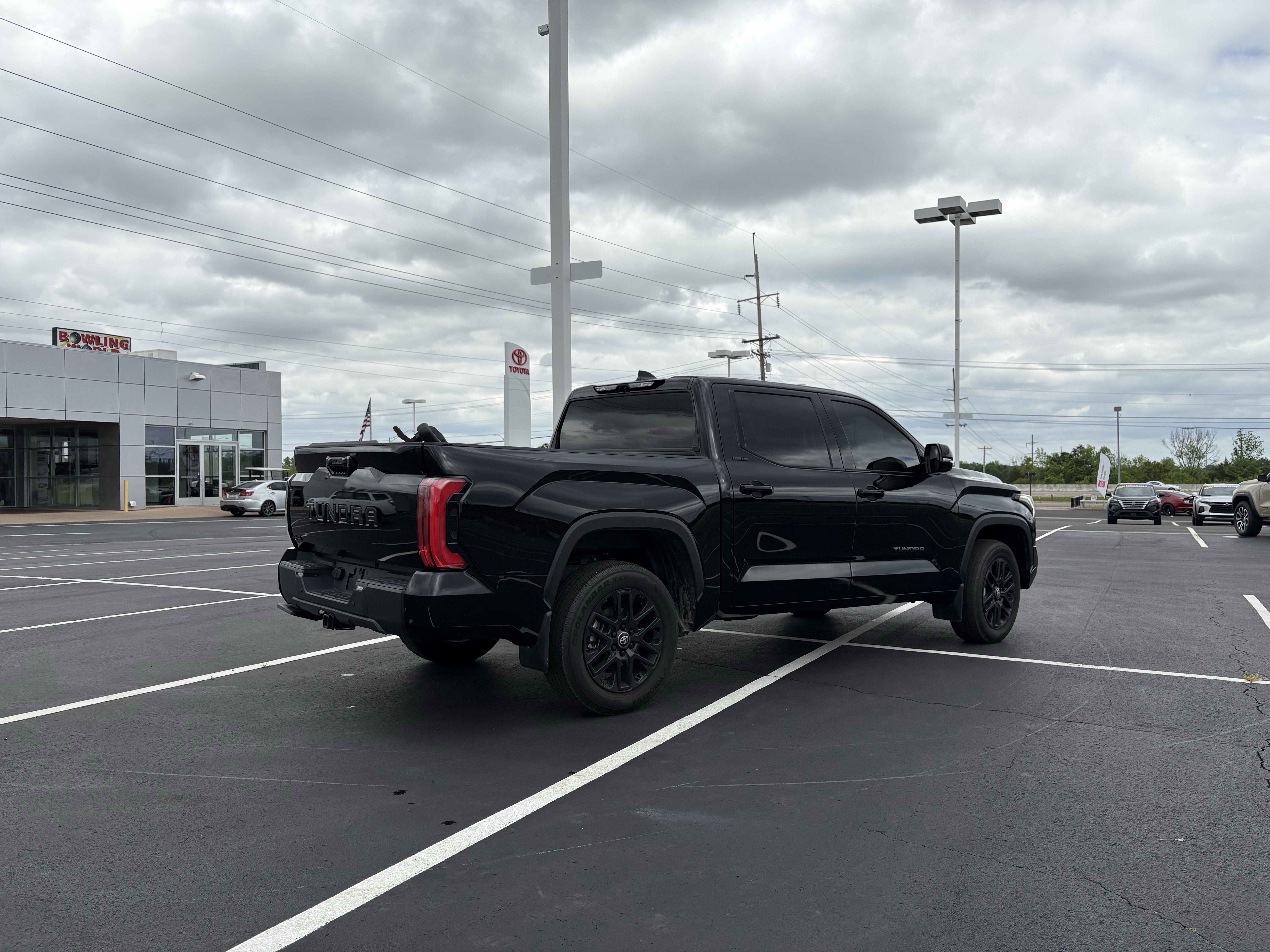 2025 Toyota Tundra SR5 Premium 4WD