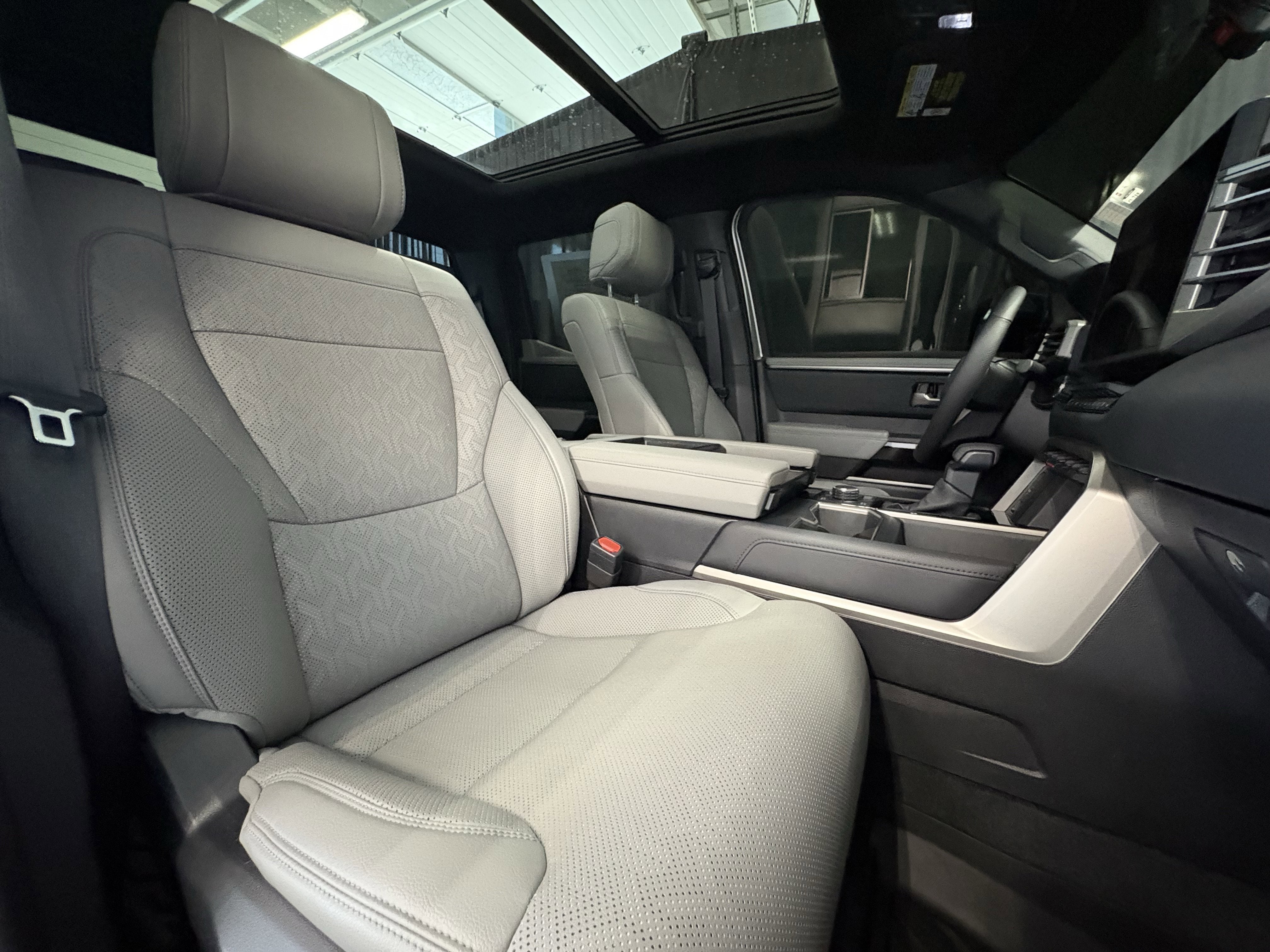 2025 Toyota Tundra Limited - TRD Off Road 4WD