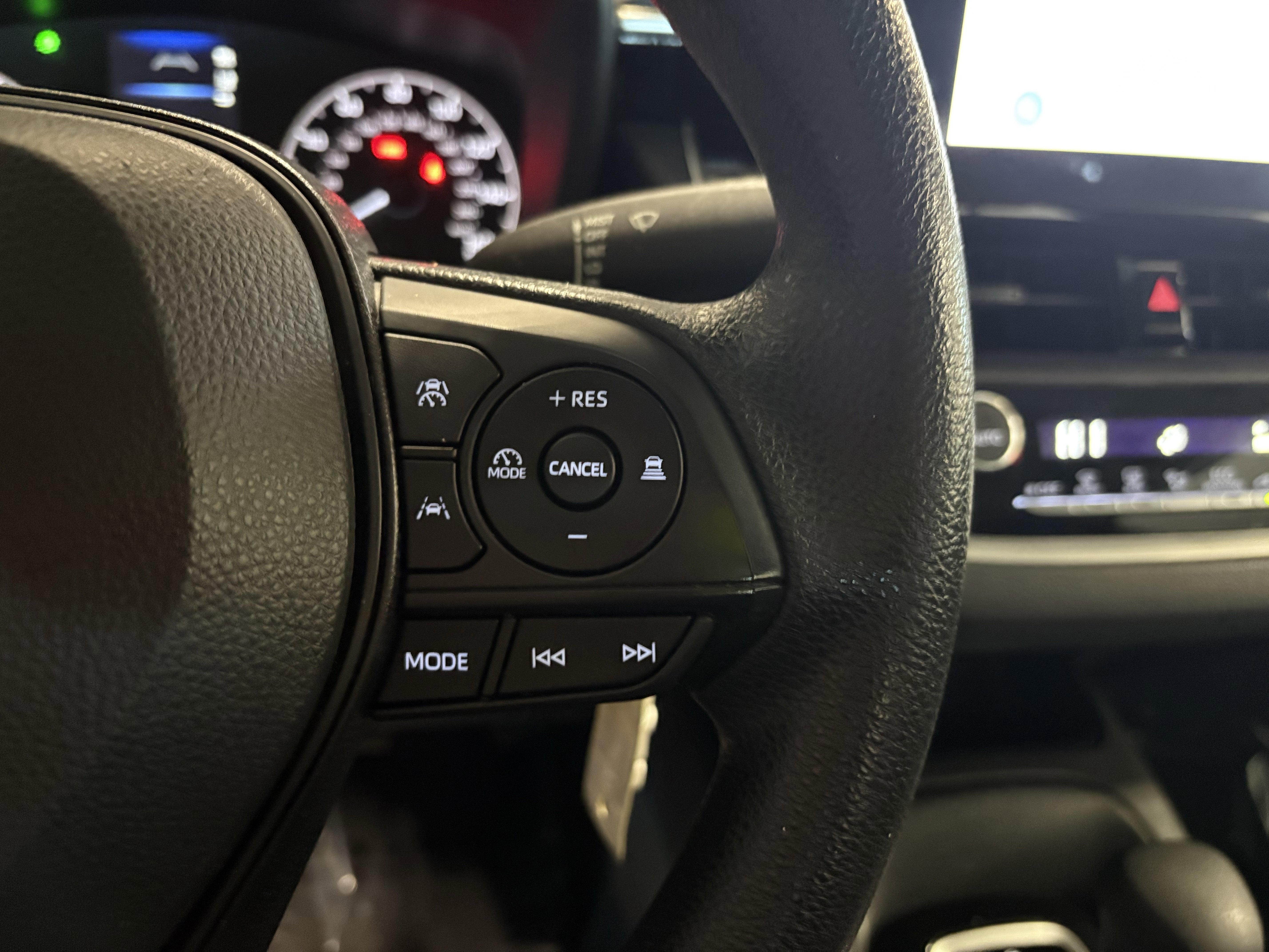 2024 Toyota Corolla LE FWD