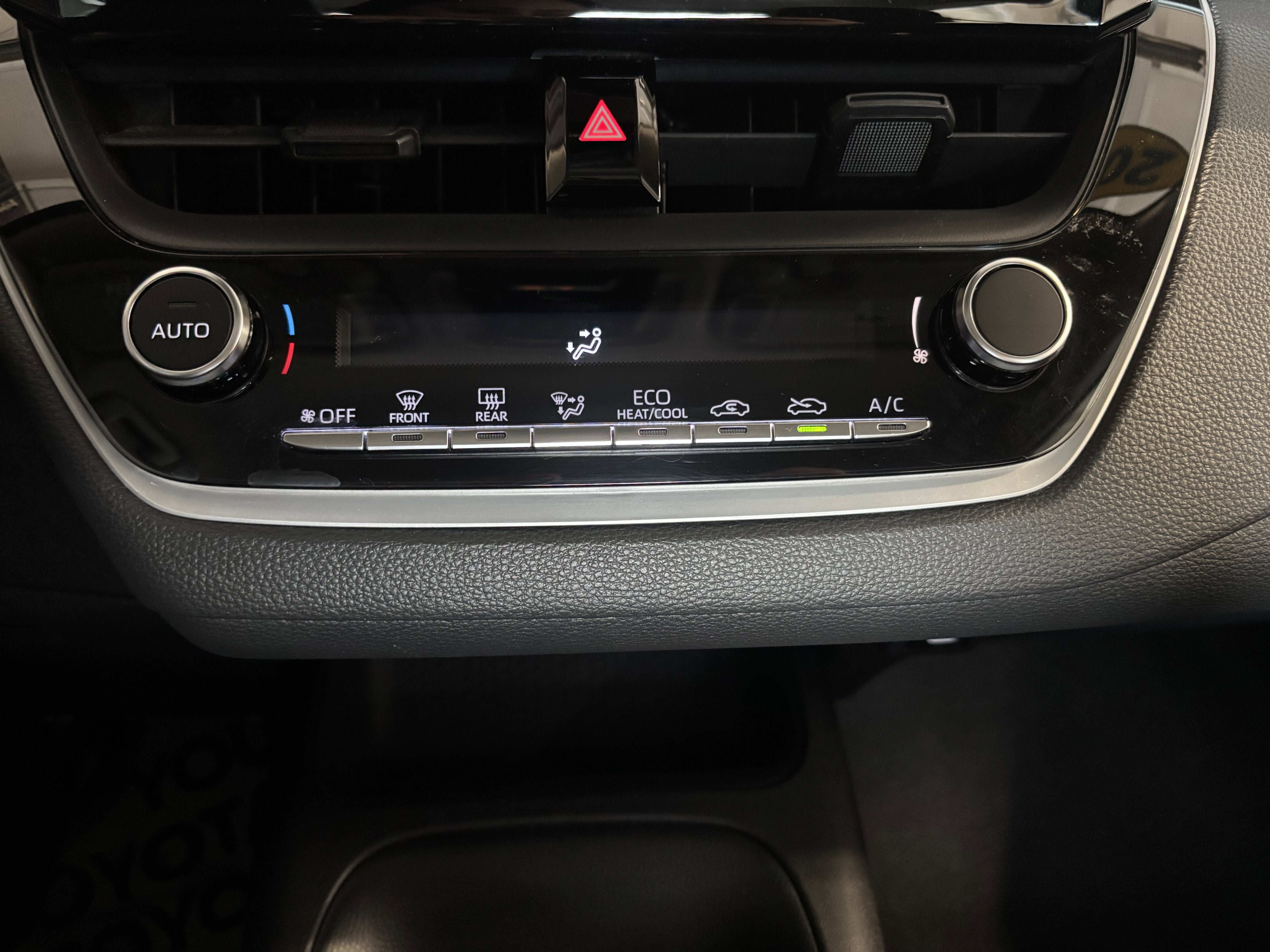 2024 Toyota Corolla LE FWD