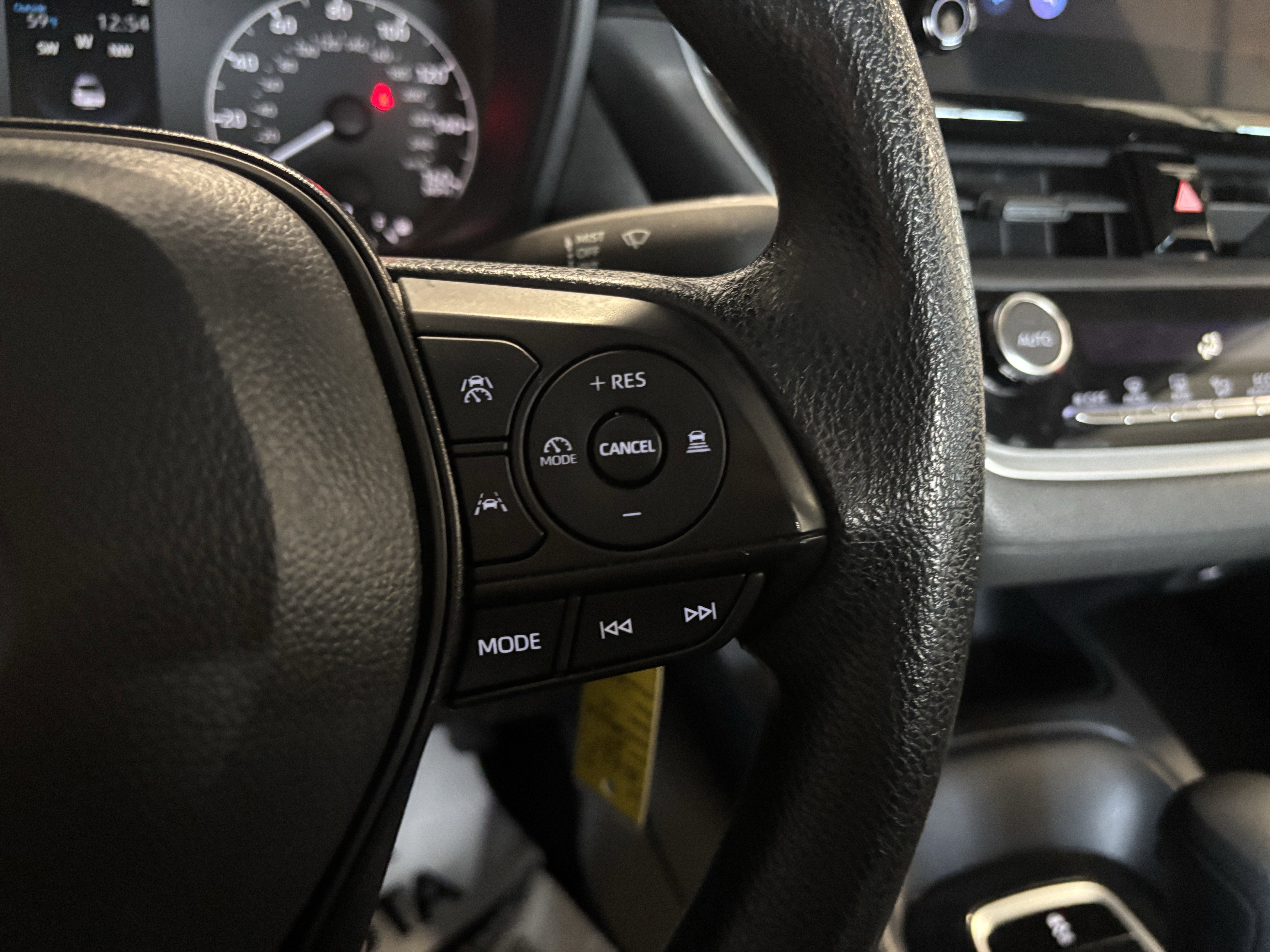 2024 Toyota Corolla LE FWD