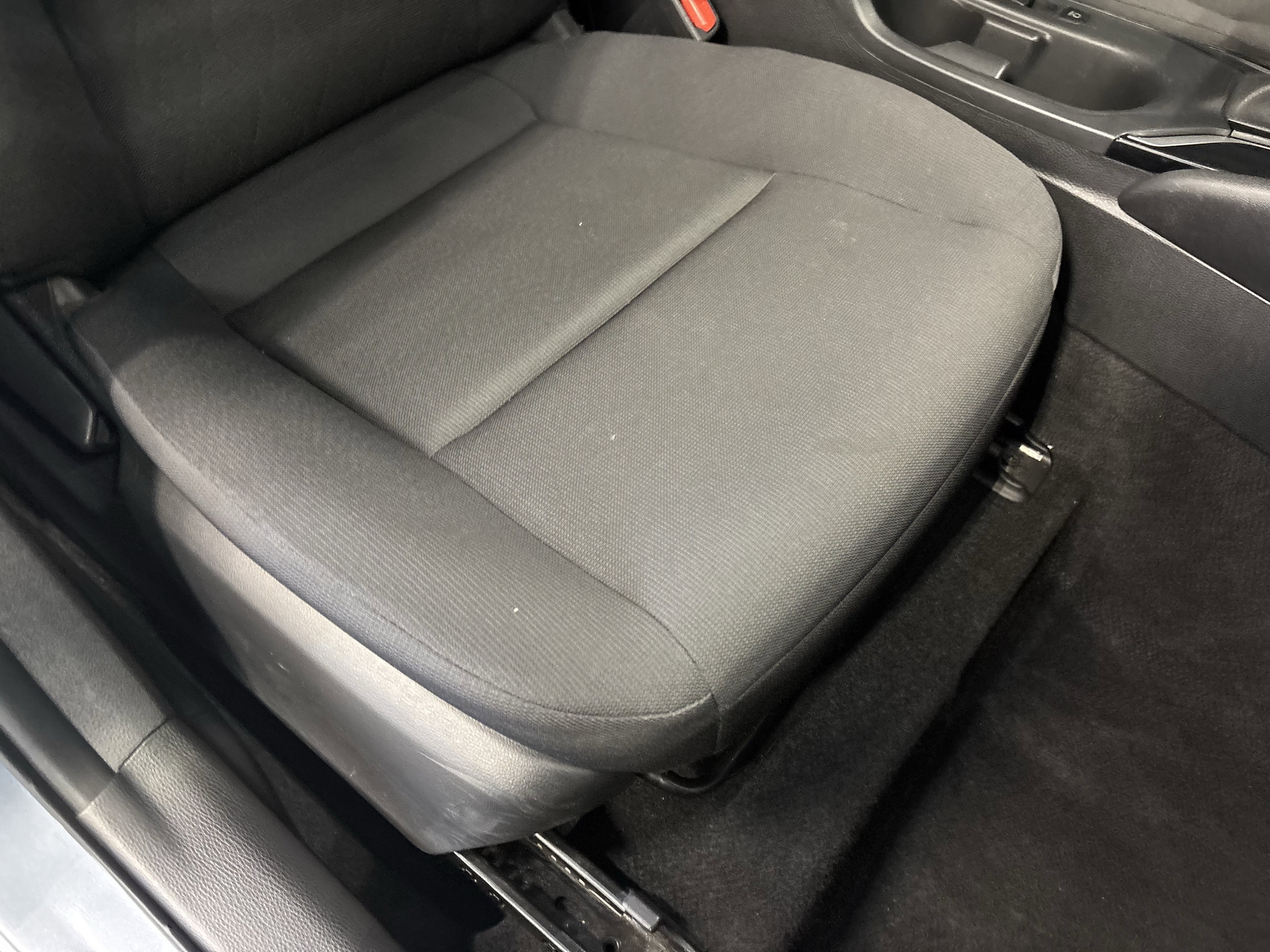 2024 Toyota Corolla LE FWD