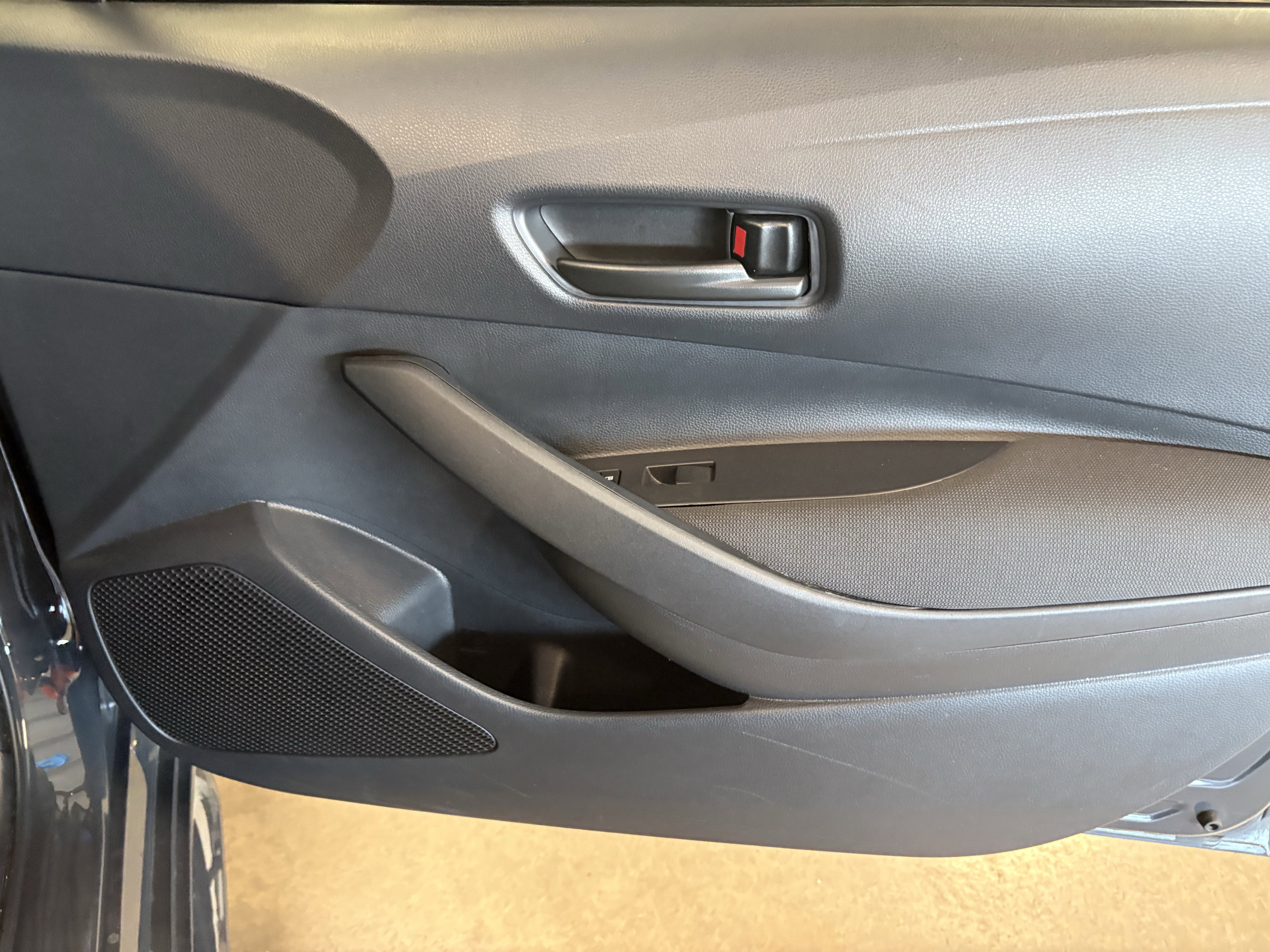 2025 Toyota Corolla LE FWD