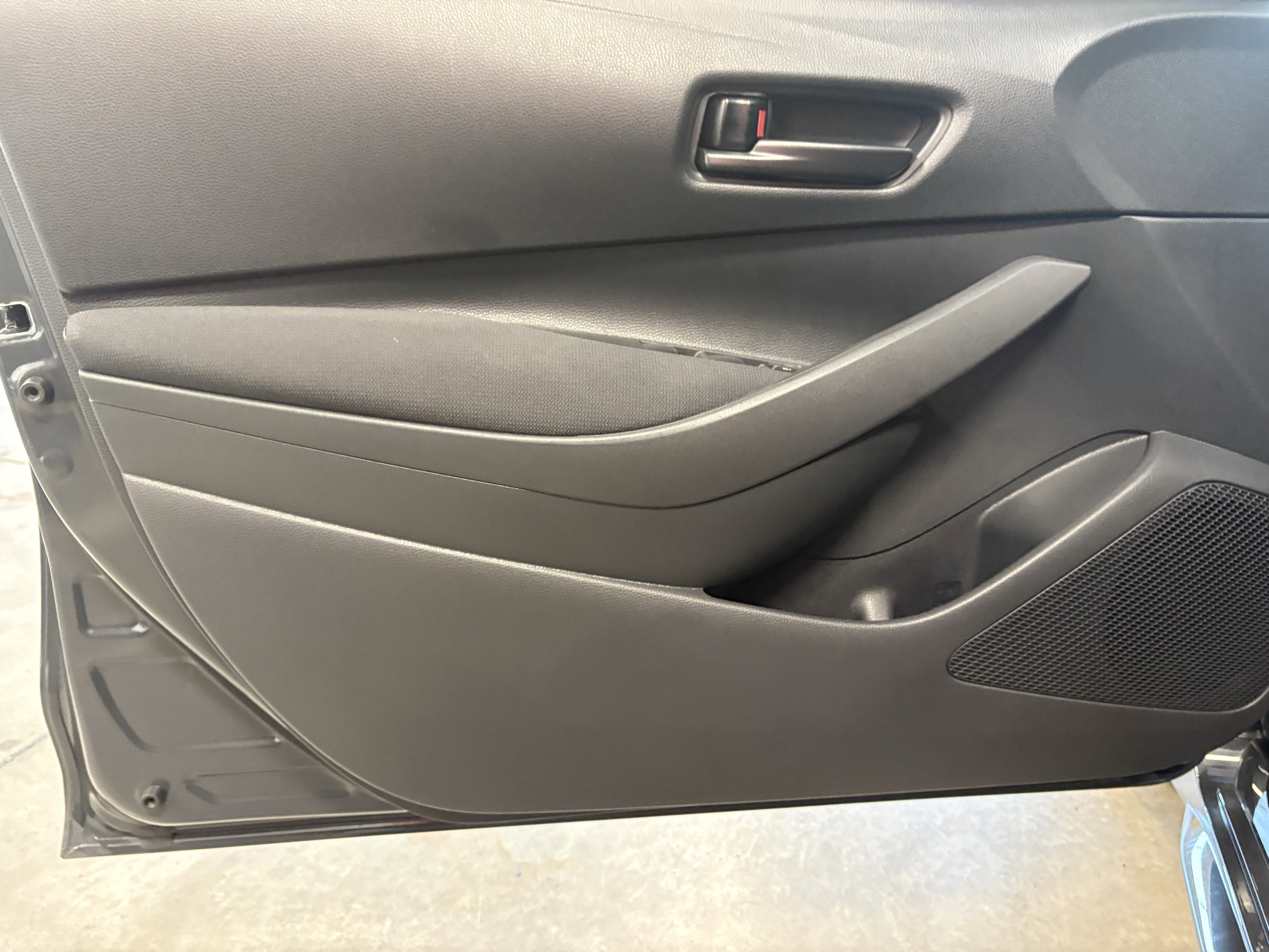 2025 Toyota Corolla LE FWD