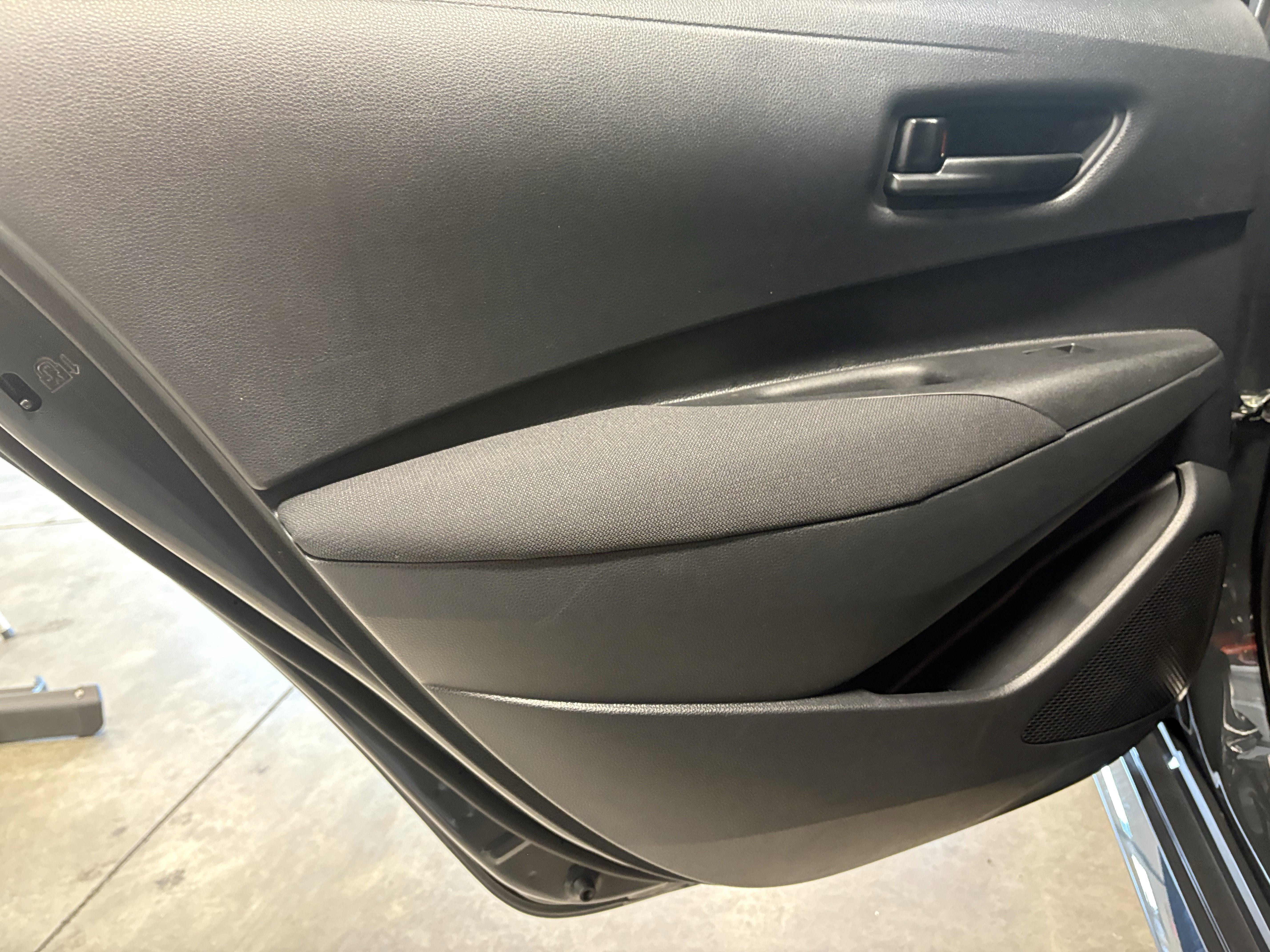 2025 Toyota Corolla LE FWD