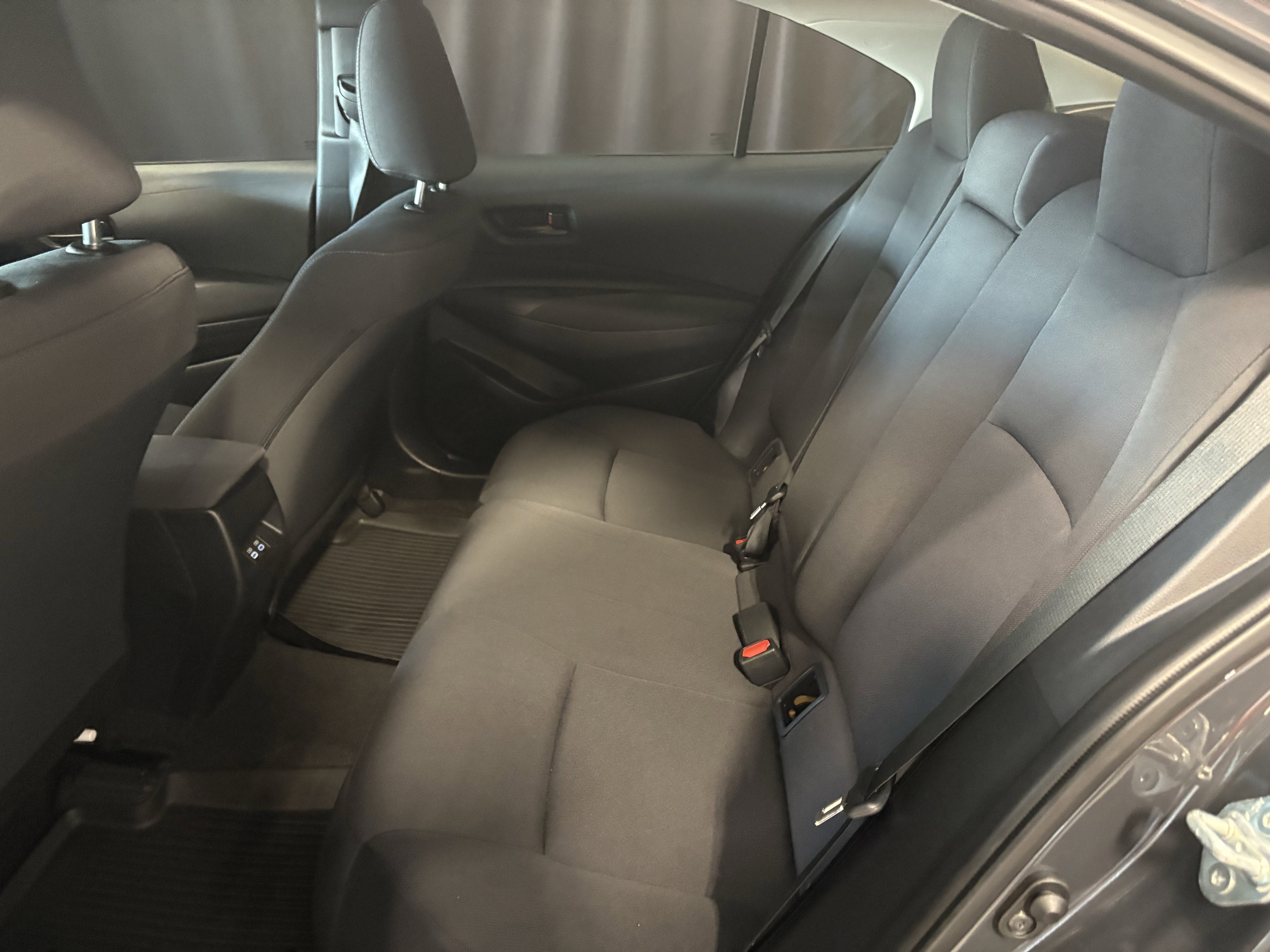 2025 Toyota Corolla LE FWD