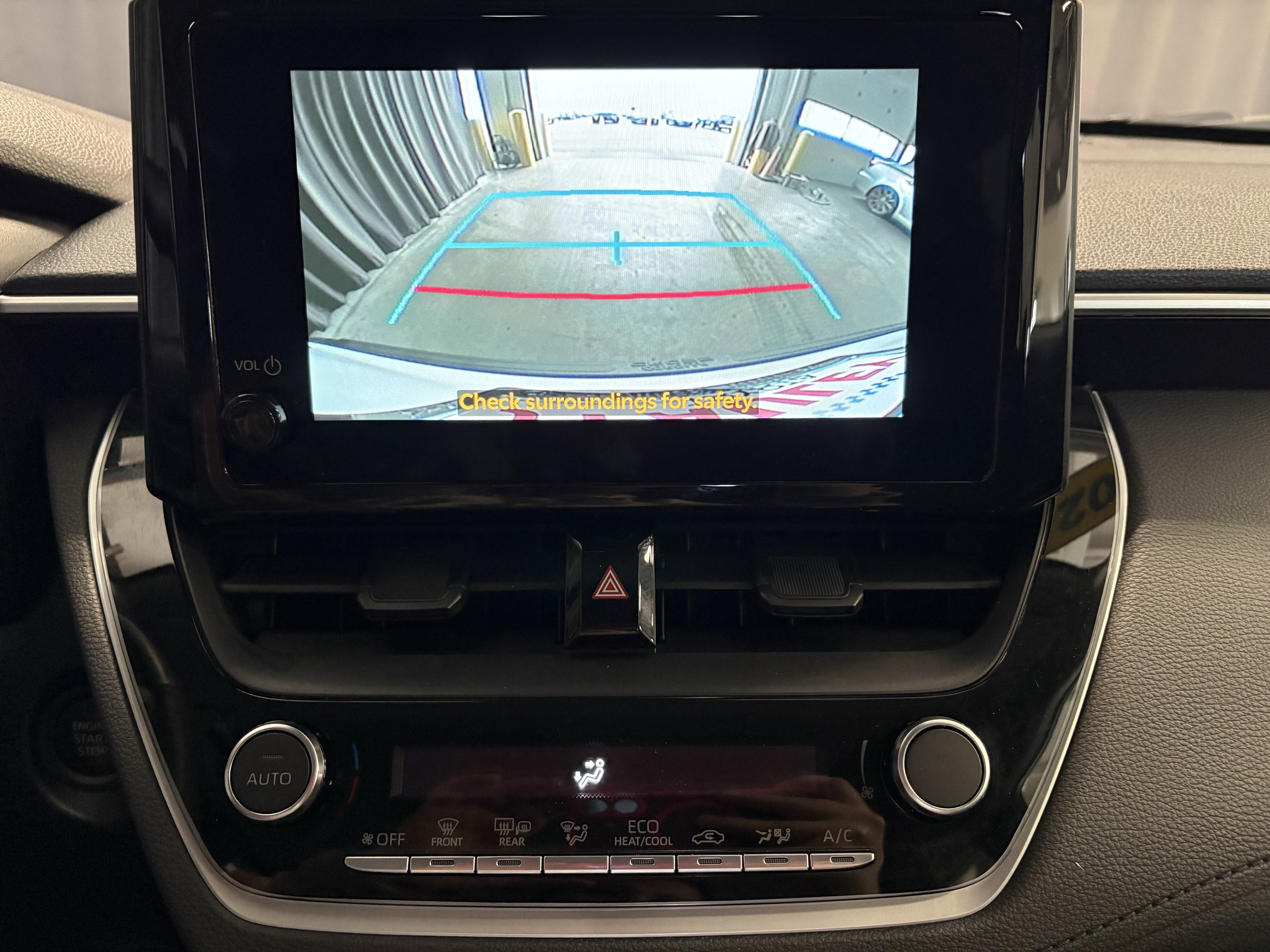 2024 Toyota Corolla Cross LE FWD