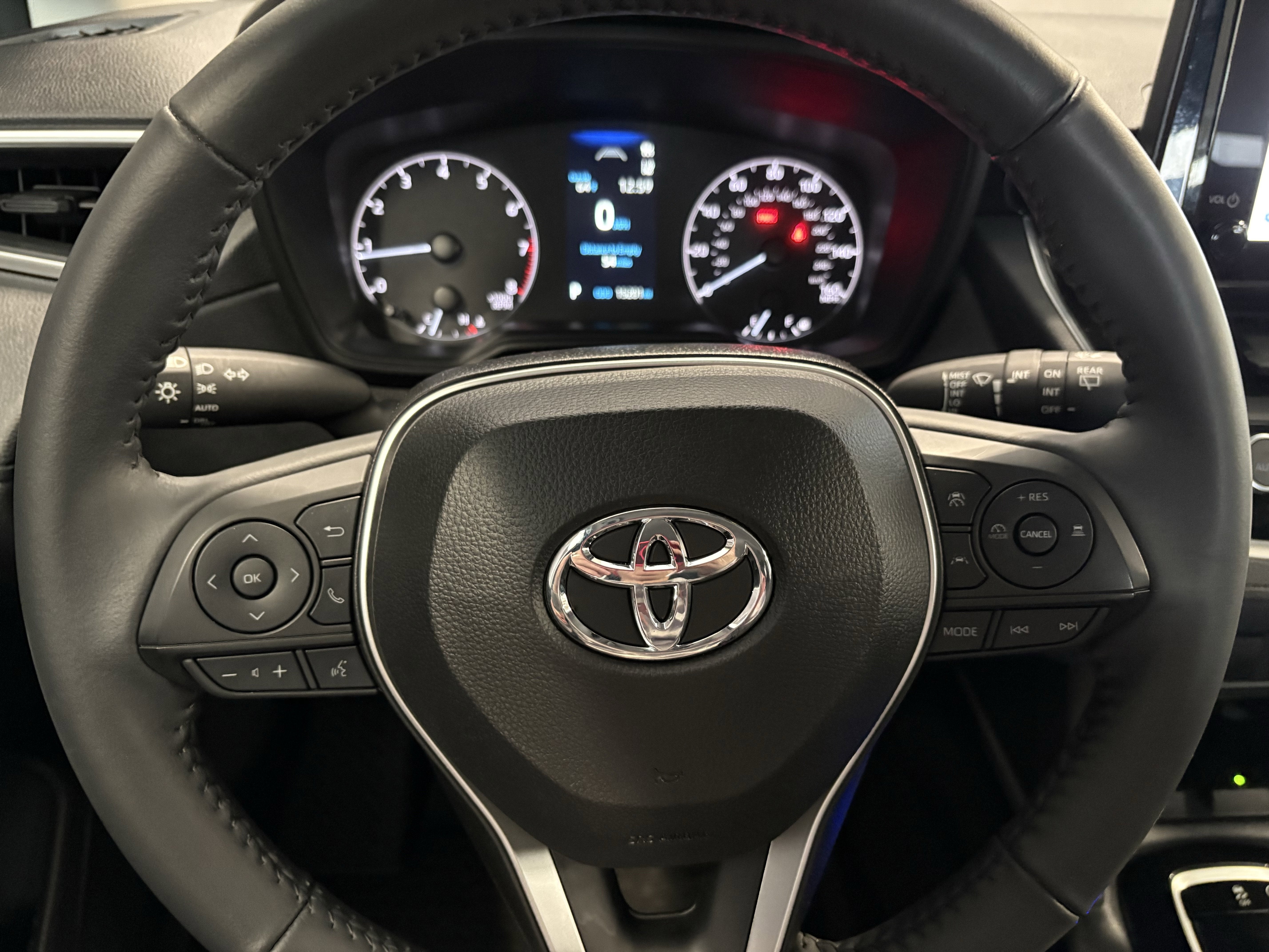 2024 Toyota Corolla Cross LE FWD