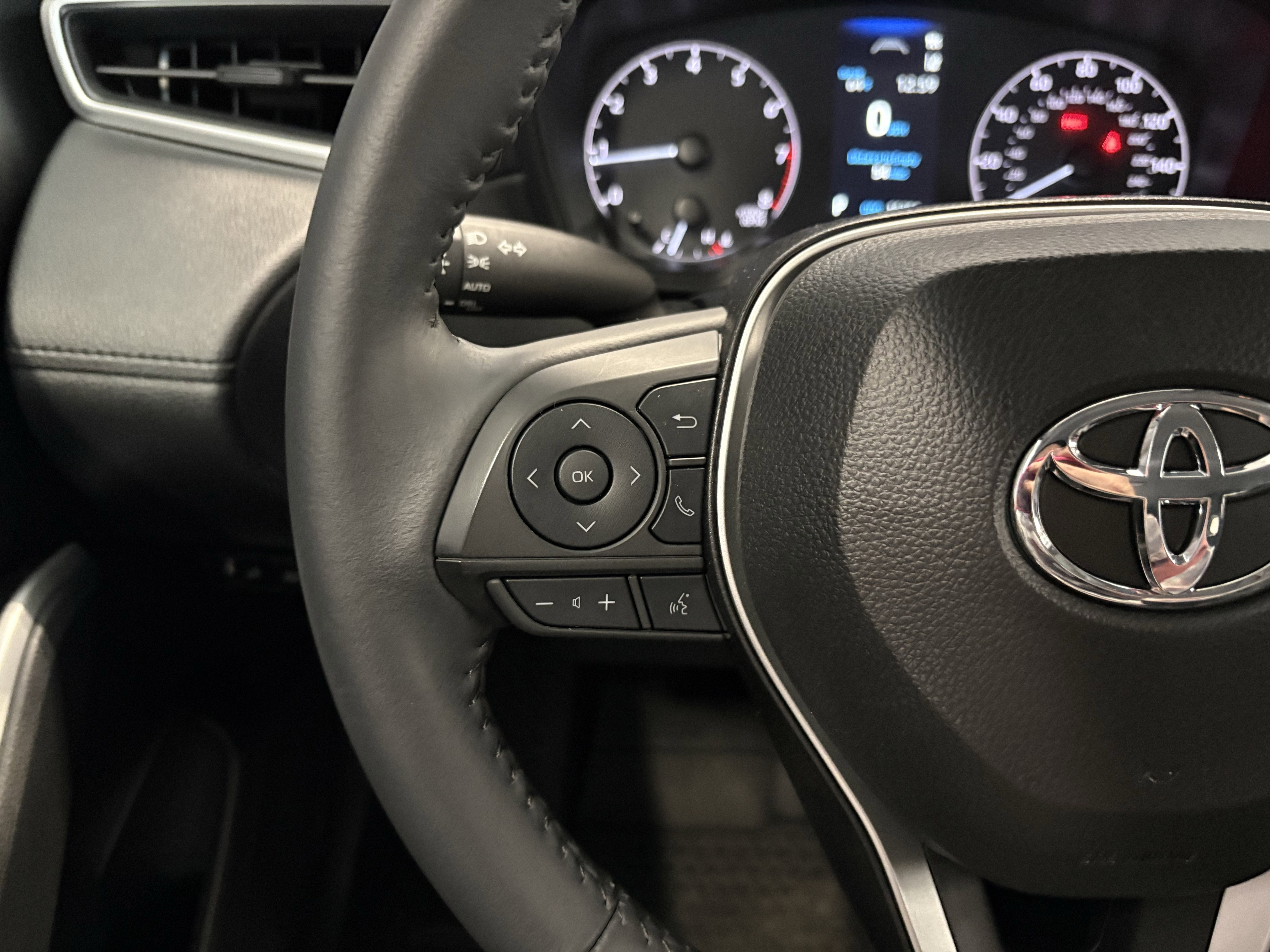 2024 Toyota Corolla Cross LE FWD