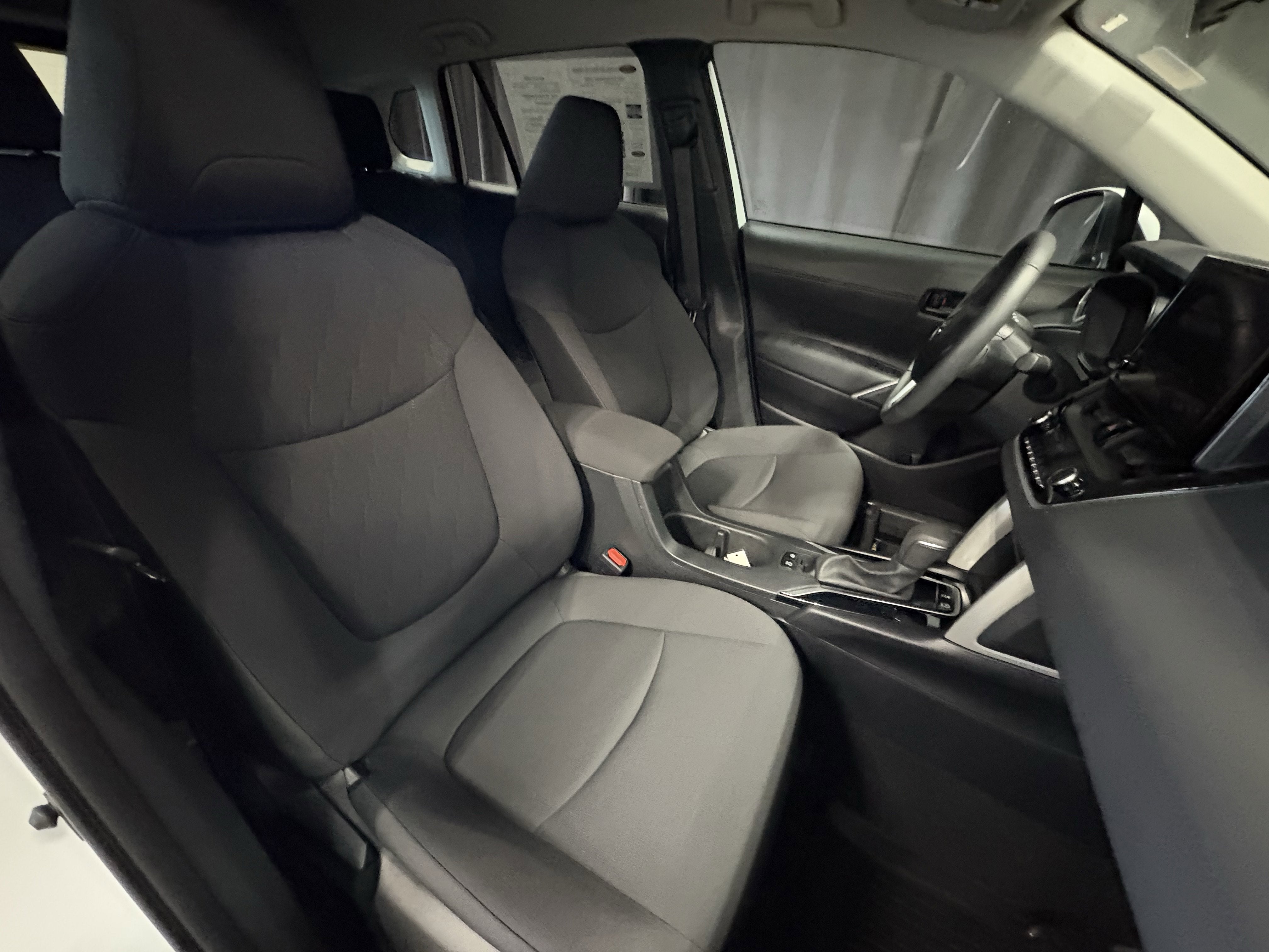 2024 Toyota Corolla Cross LE FWD