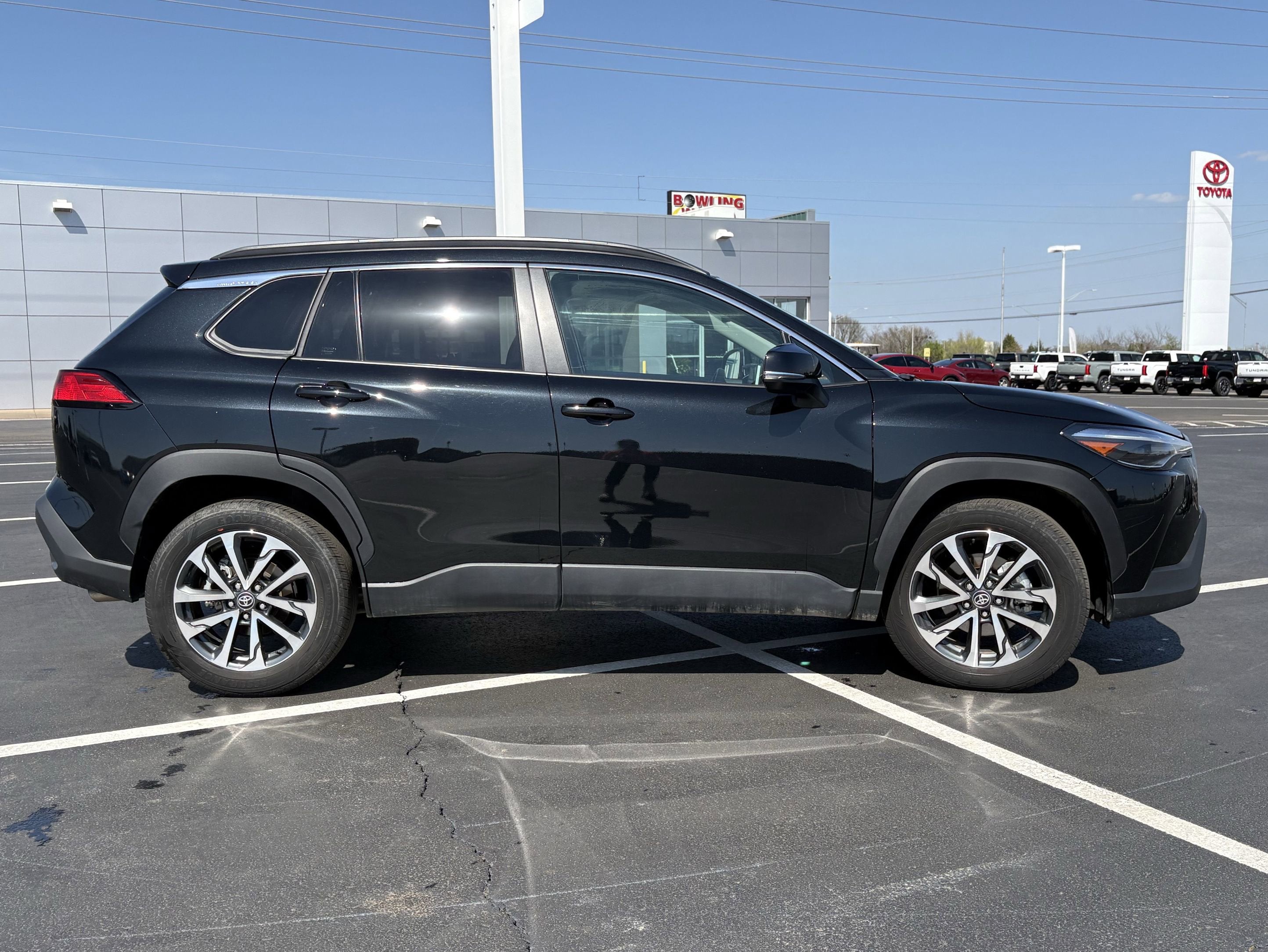 2025 Toyota Corolla Cross XLE AWD