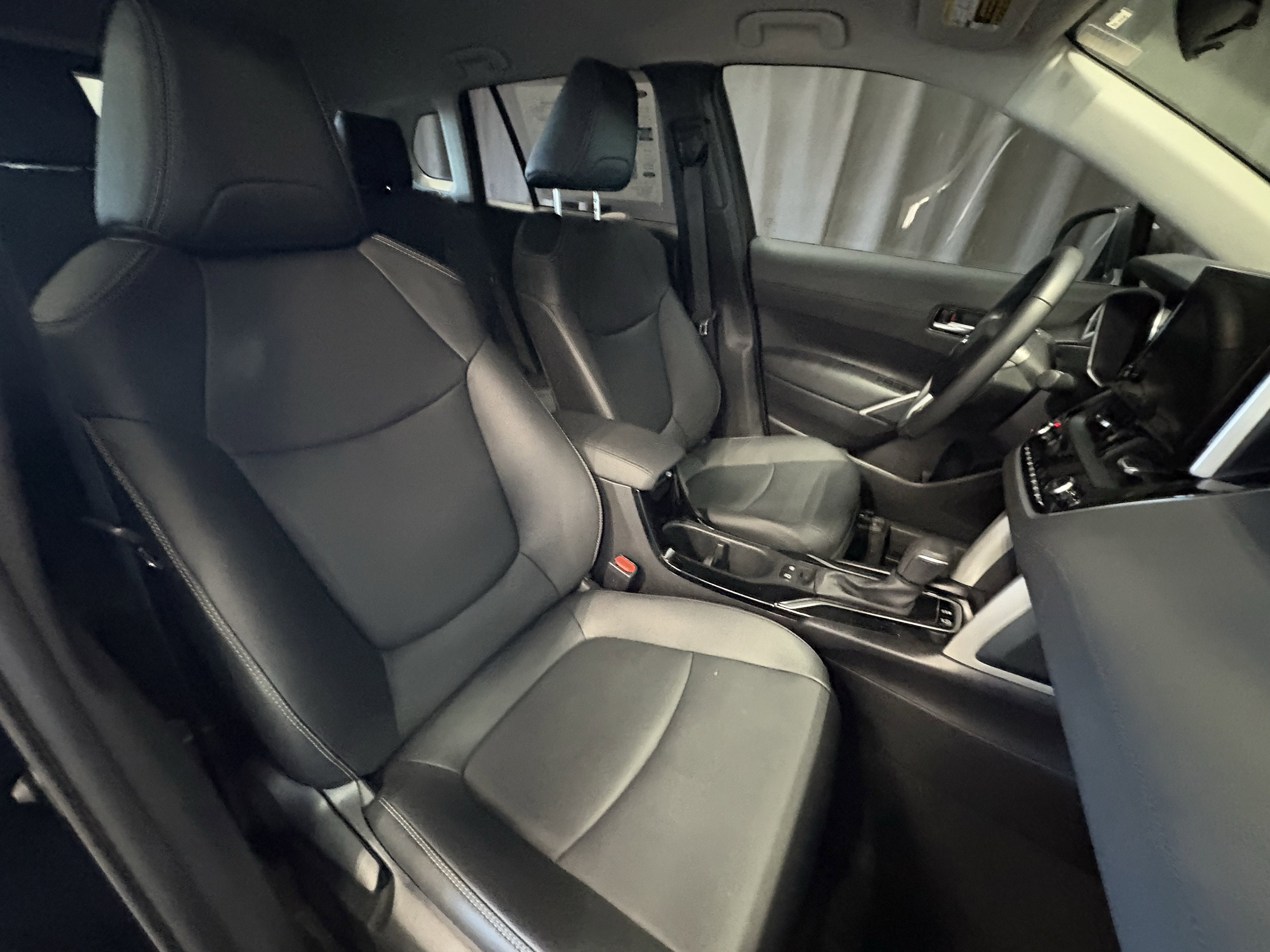 2025 Toyota Corolla Cross XLE AWD