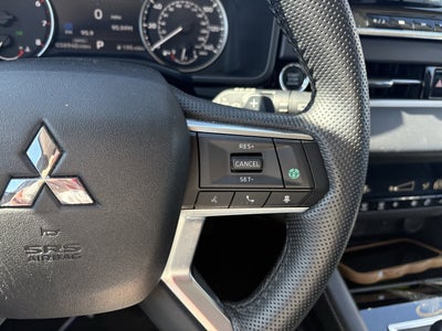 2024 Mitsubishi Outlander SE FWD