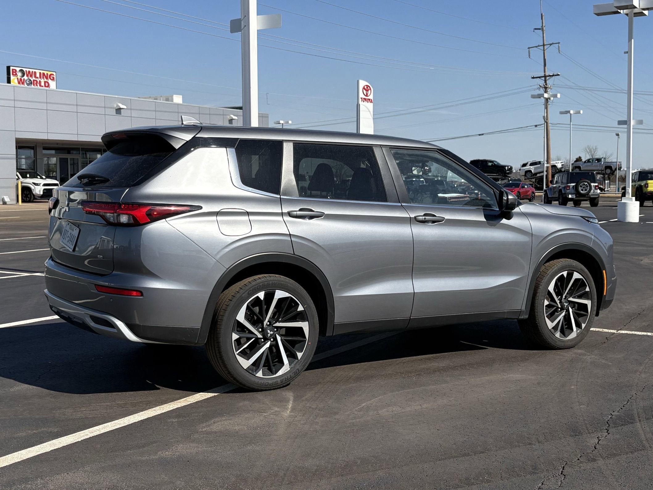 2024 Mitsubishi Outlander SE FWD