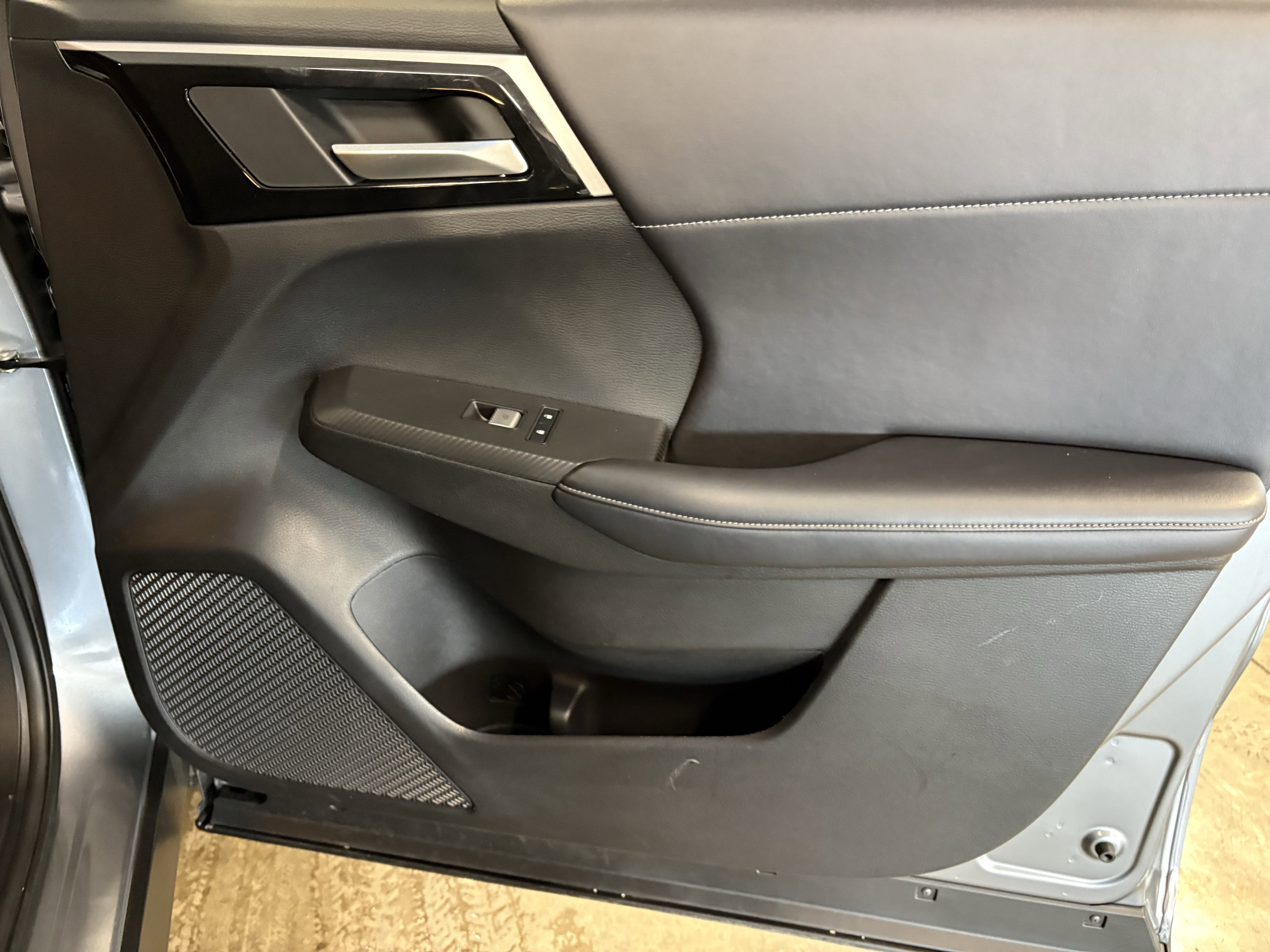 2024 Mitsubishi Outlander SE FWD