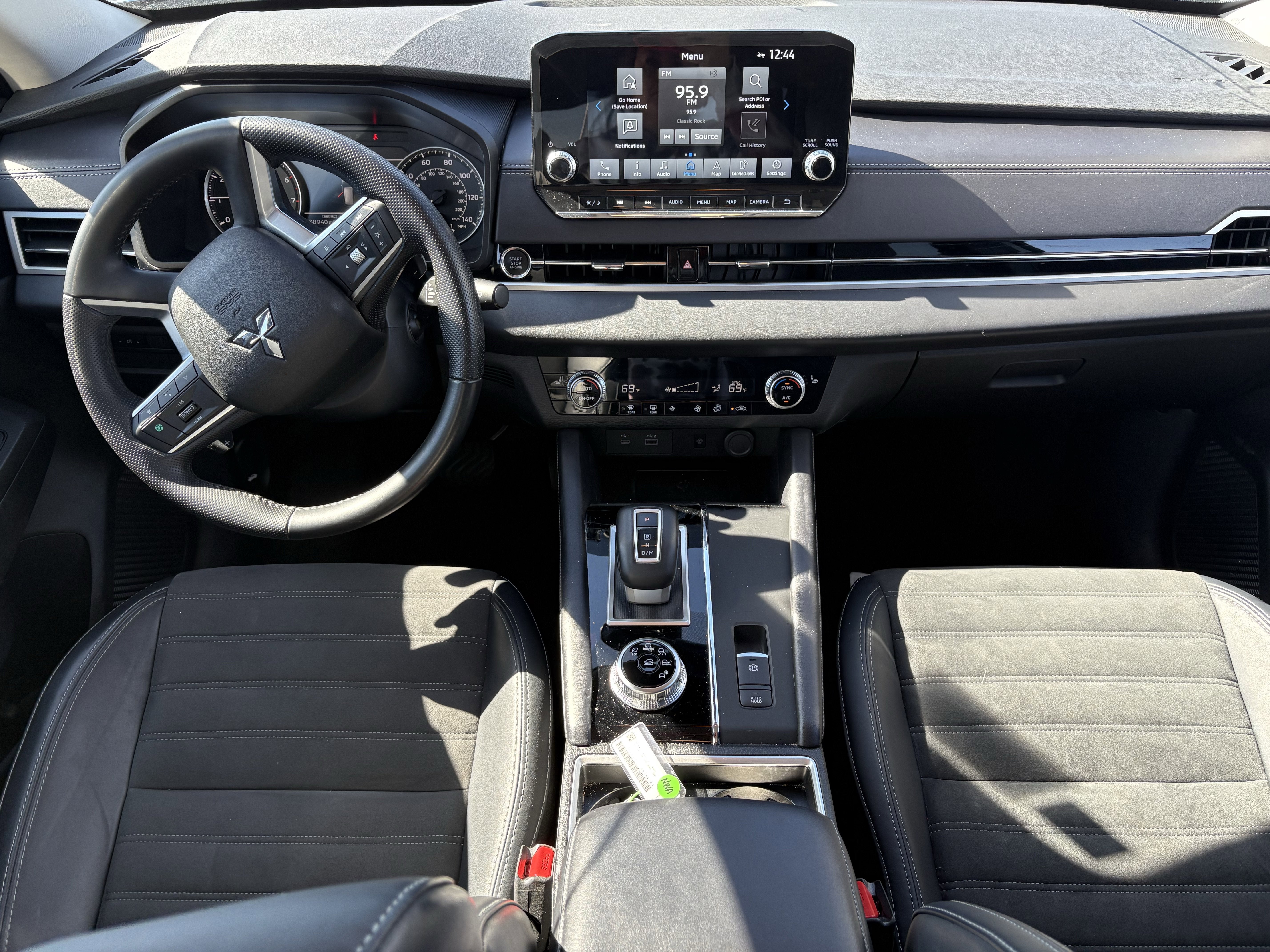 2024 Mitsubishi Outlander SE FWD