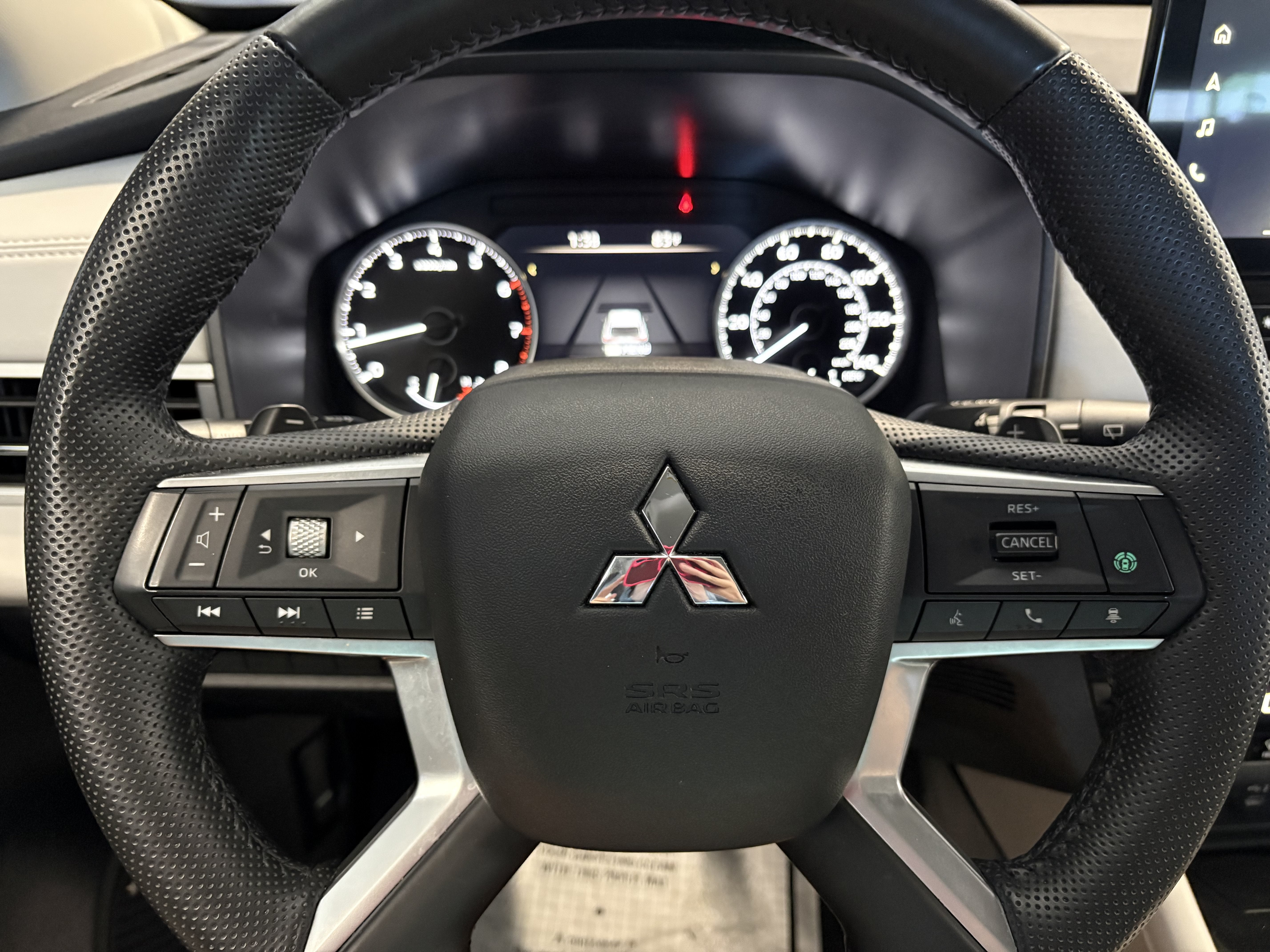 2025 Mitsubishi Outlander SE FWD