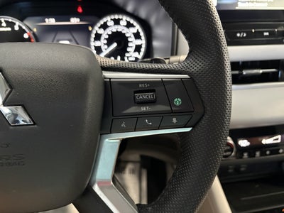 2025 Mitsubishi Outlander SE FWD