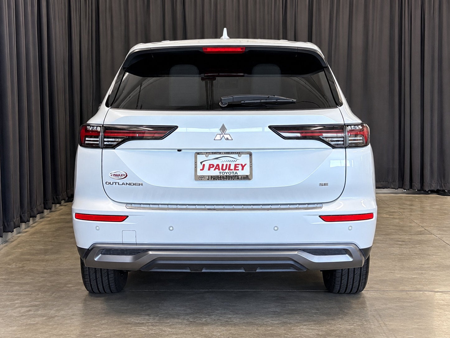 2025 Mitsubishi Outlander SE FWD