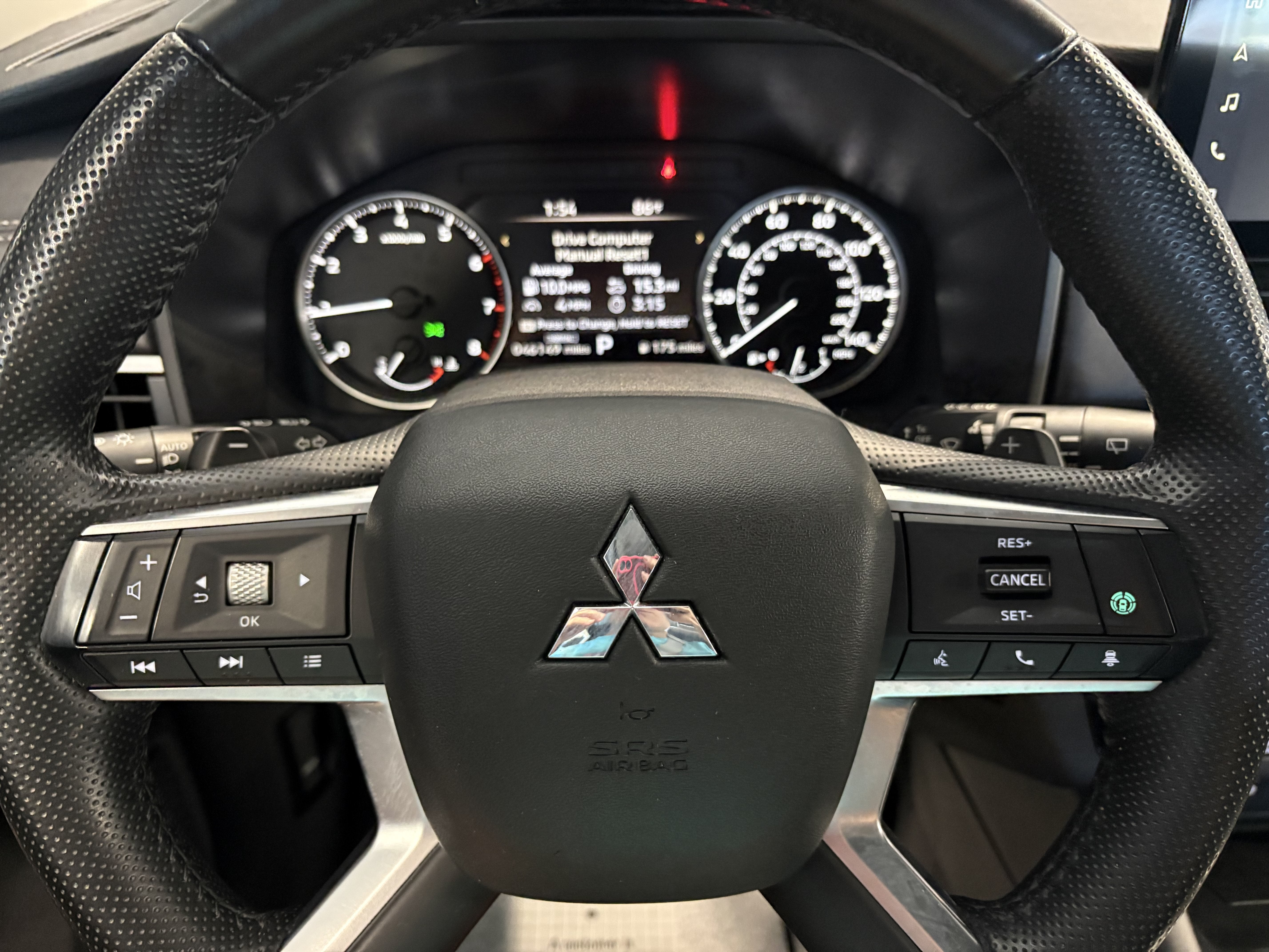2025 Mitsubishi Outlander SE AWD