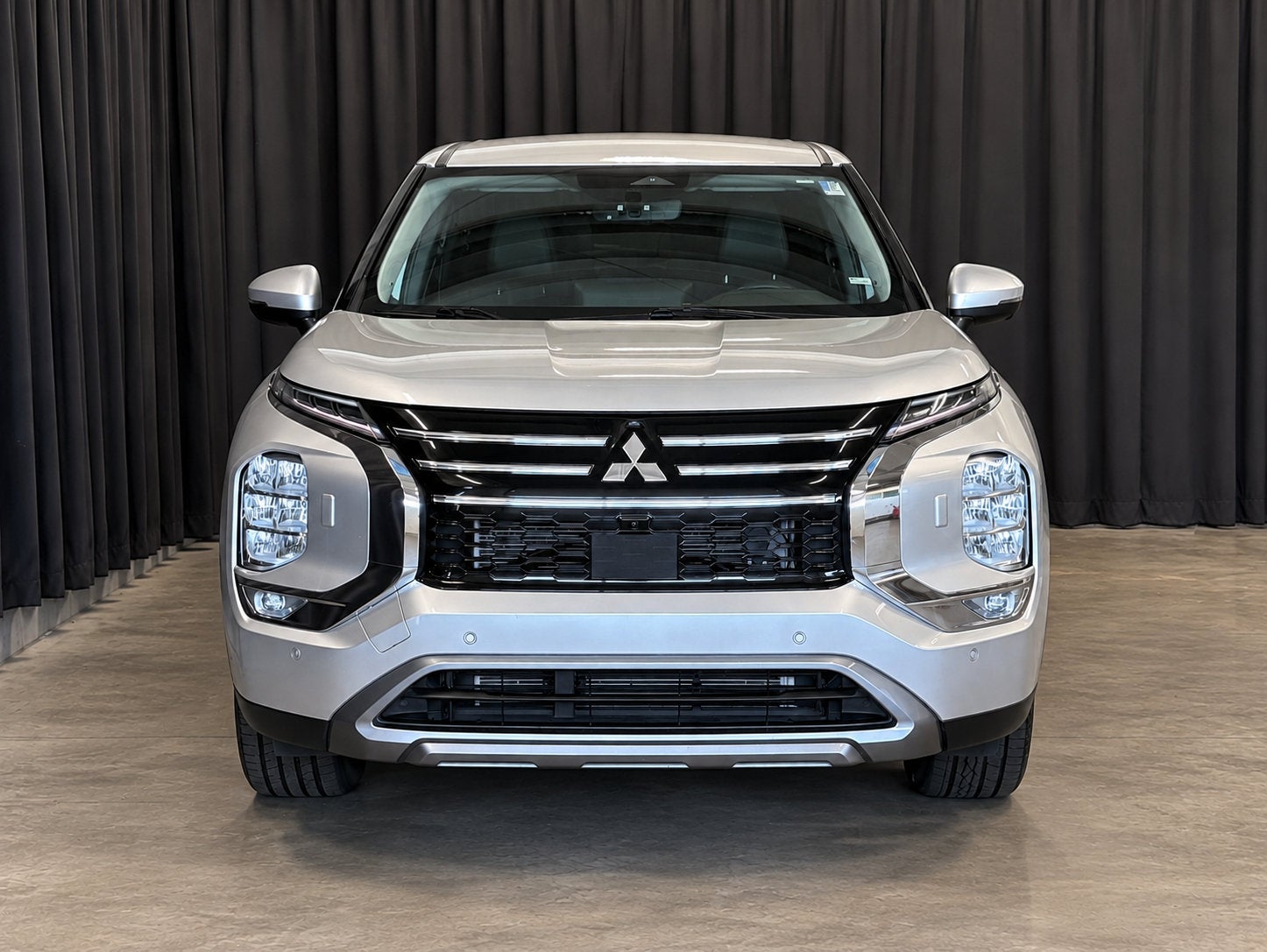2025 Mitsubishi Outlander SE AWD