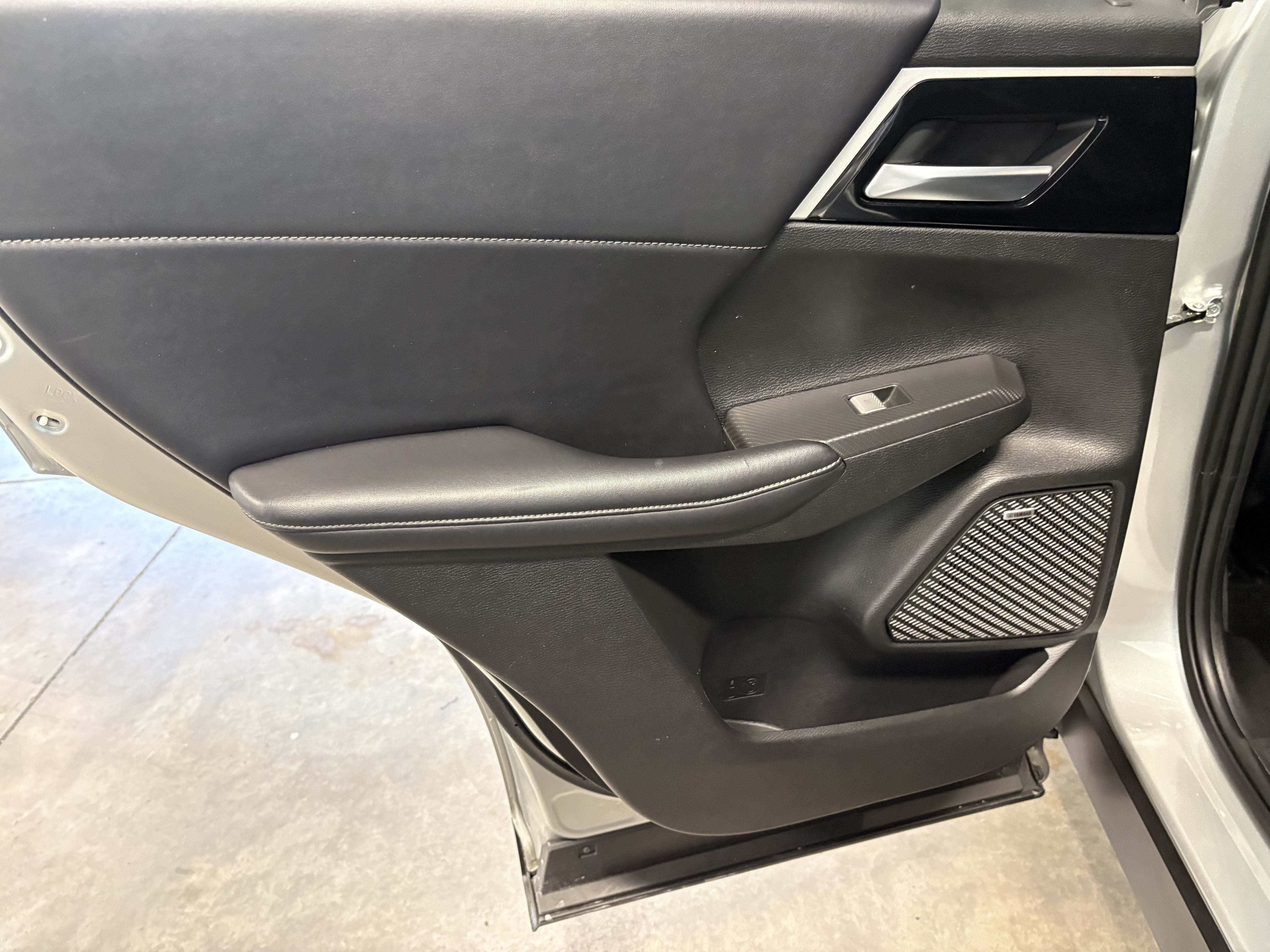 2025 Mitsubishi Outlander SE AWD