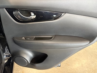 2022 Nissan Rogue Sport SL AWD