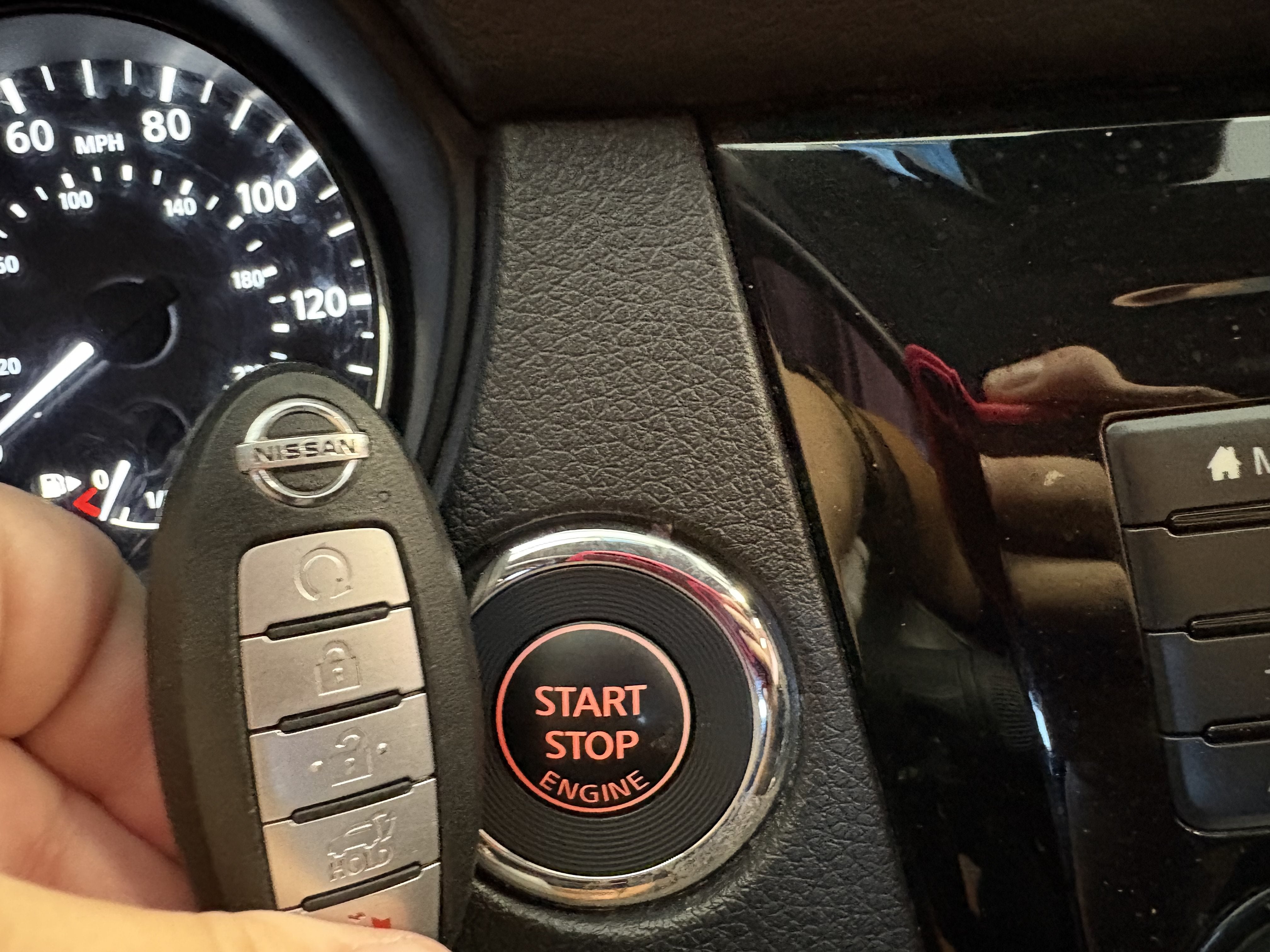 2019 Nissan Rogue SV FWD