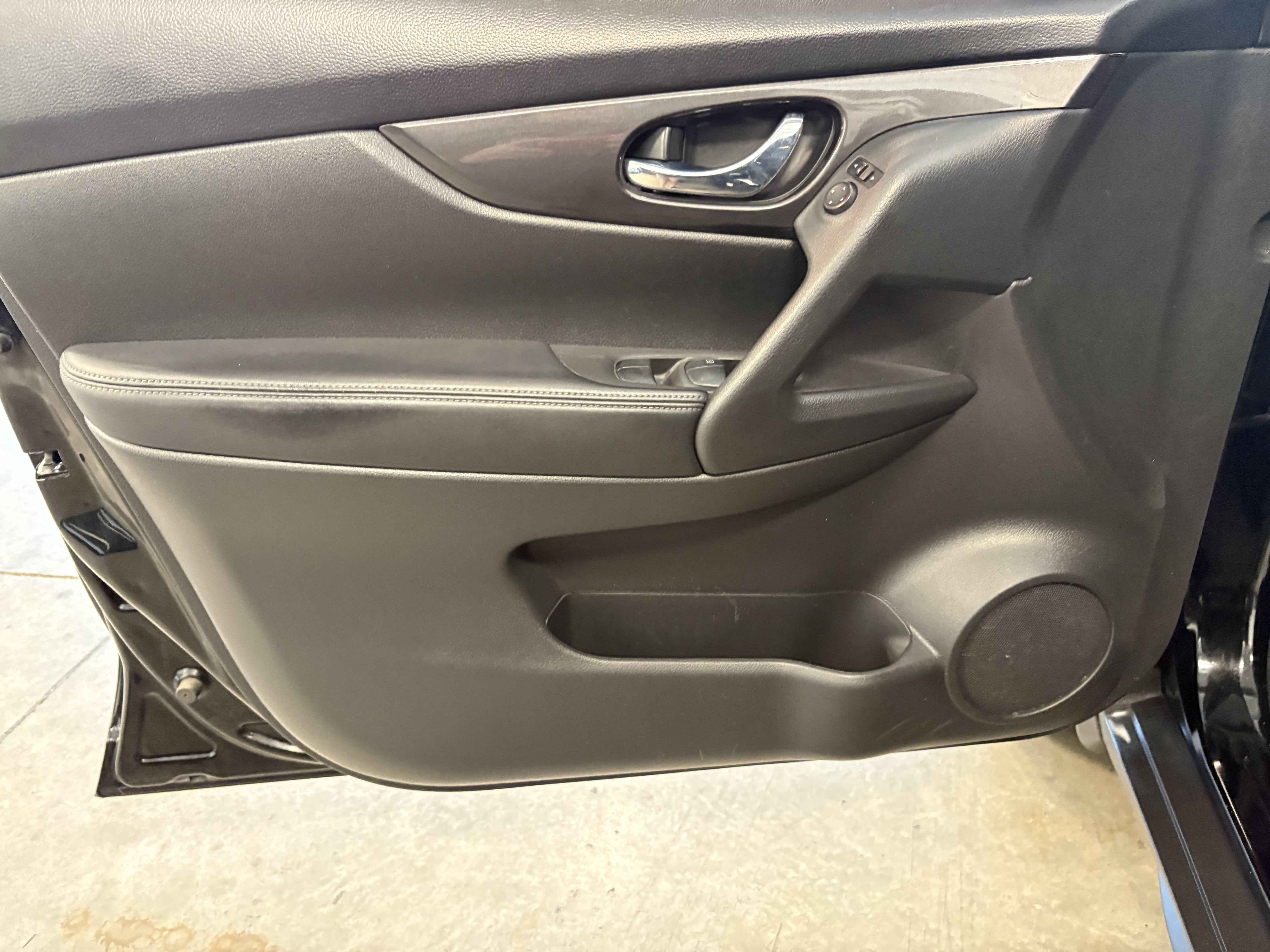 2019 Nissan Rogue SV FWD
