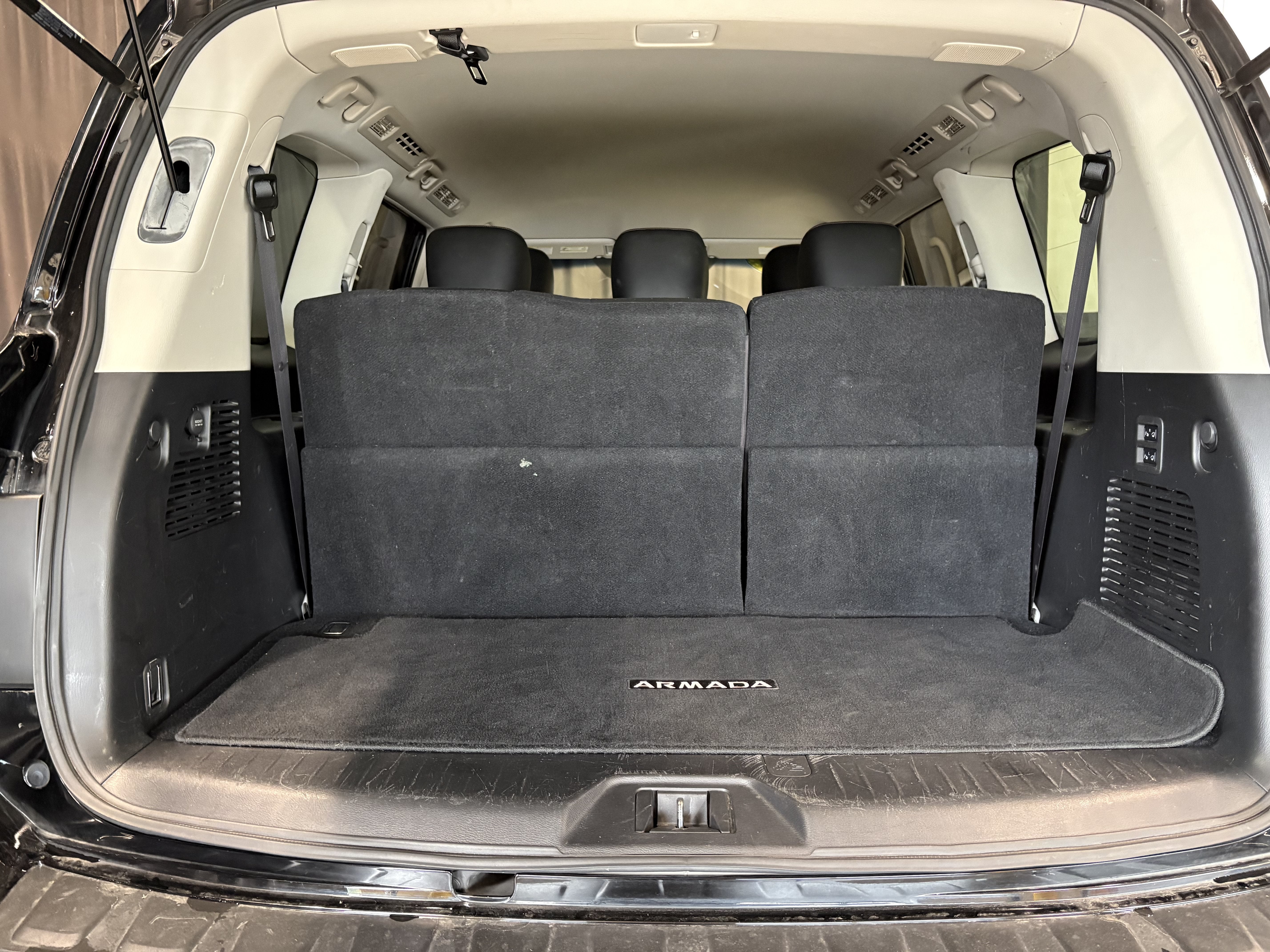 2017 Nissan Armada SL 4WD
