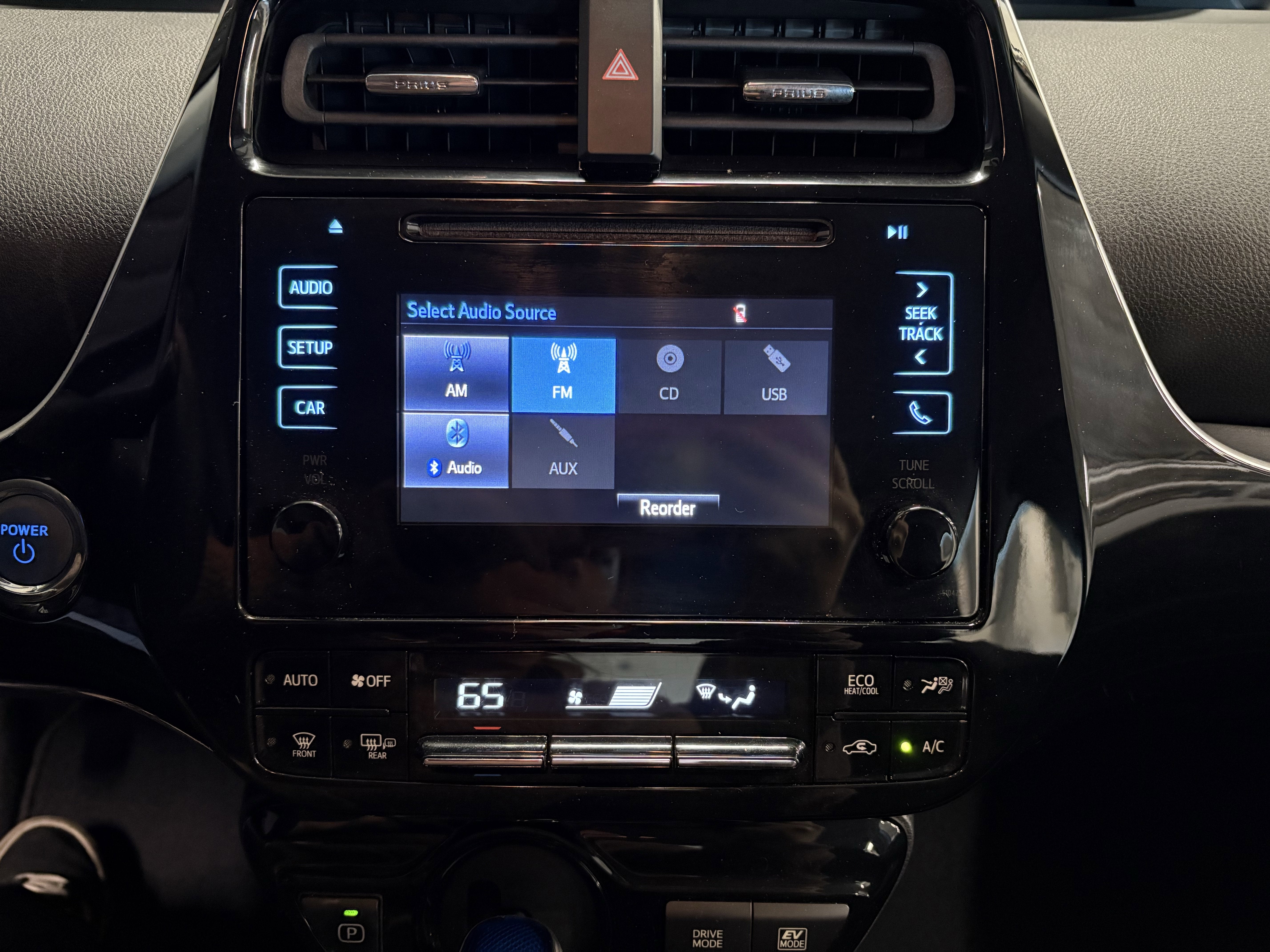 2019 Toyota Prius L Eco FWD