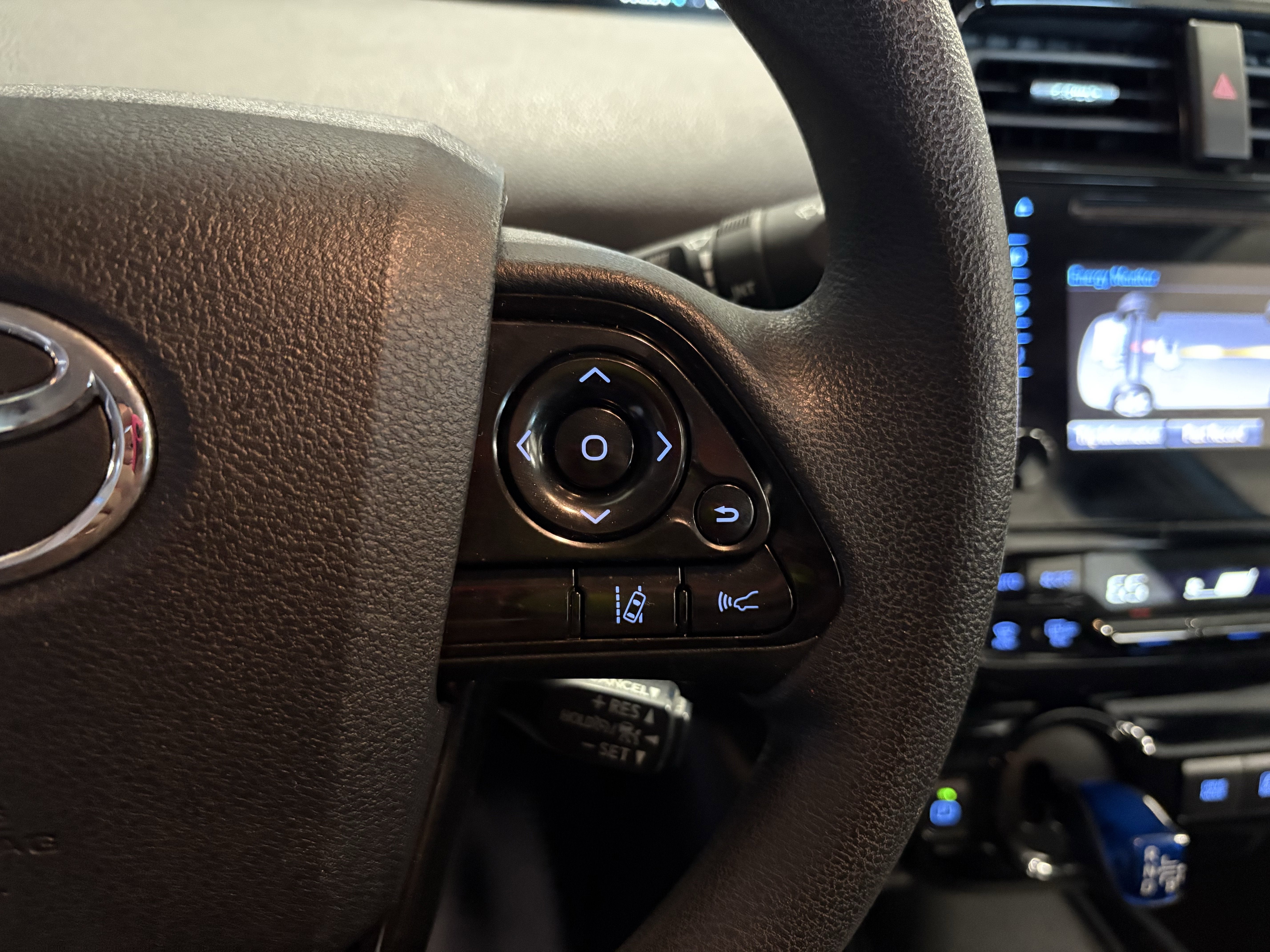 2019 Toyota Prius L Eco FWD