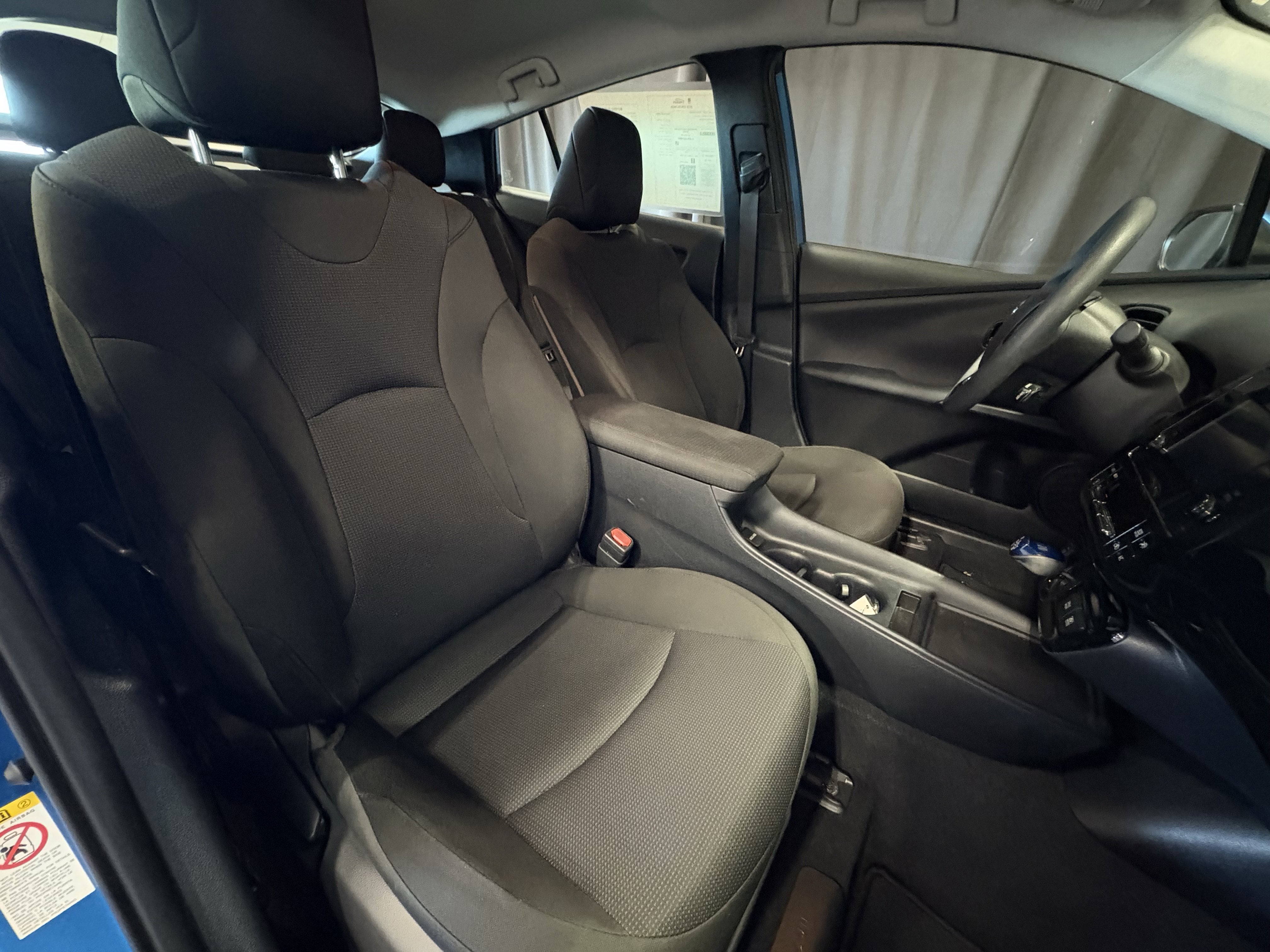 2019 Toyota Prius L Eco FWD