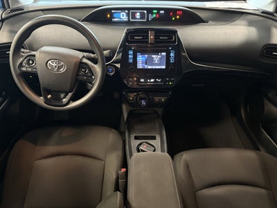 2019 Toyota Prius L Eco FWD