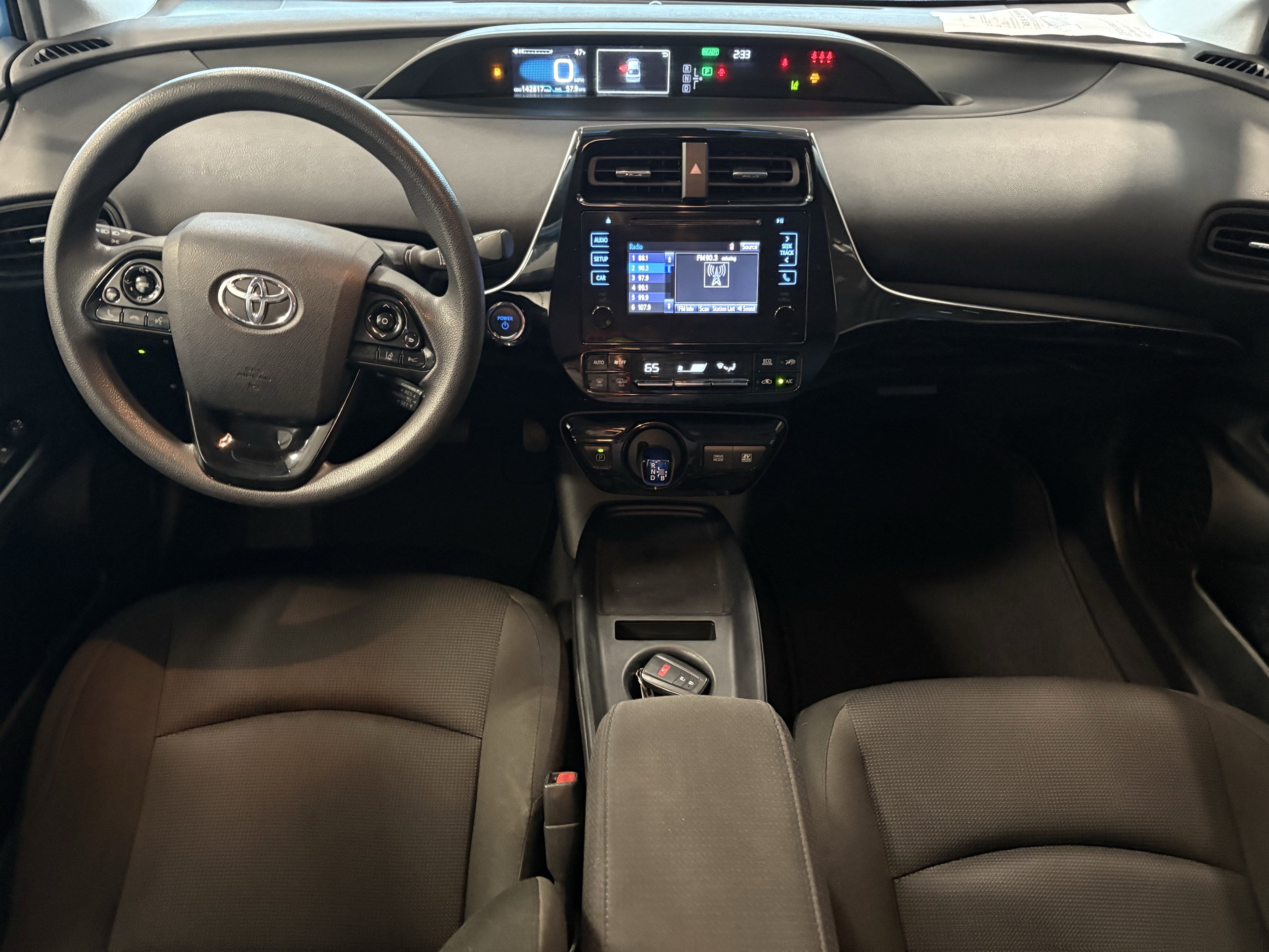 2019 Toyota Prius L Eco FWD