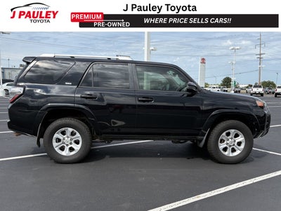 2017 Toyota 4Runner SR5 4WD