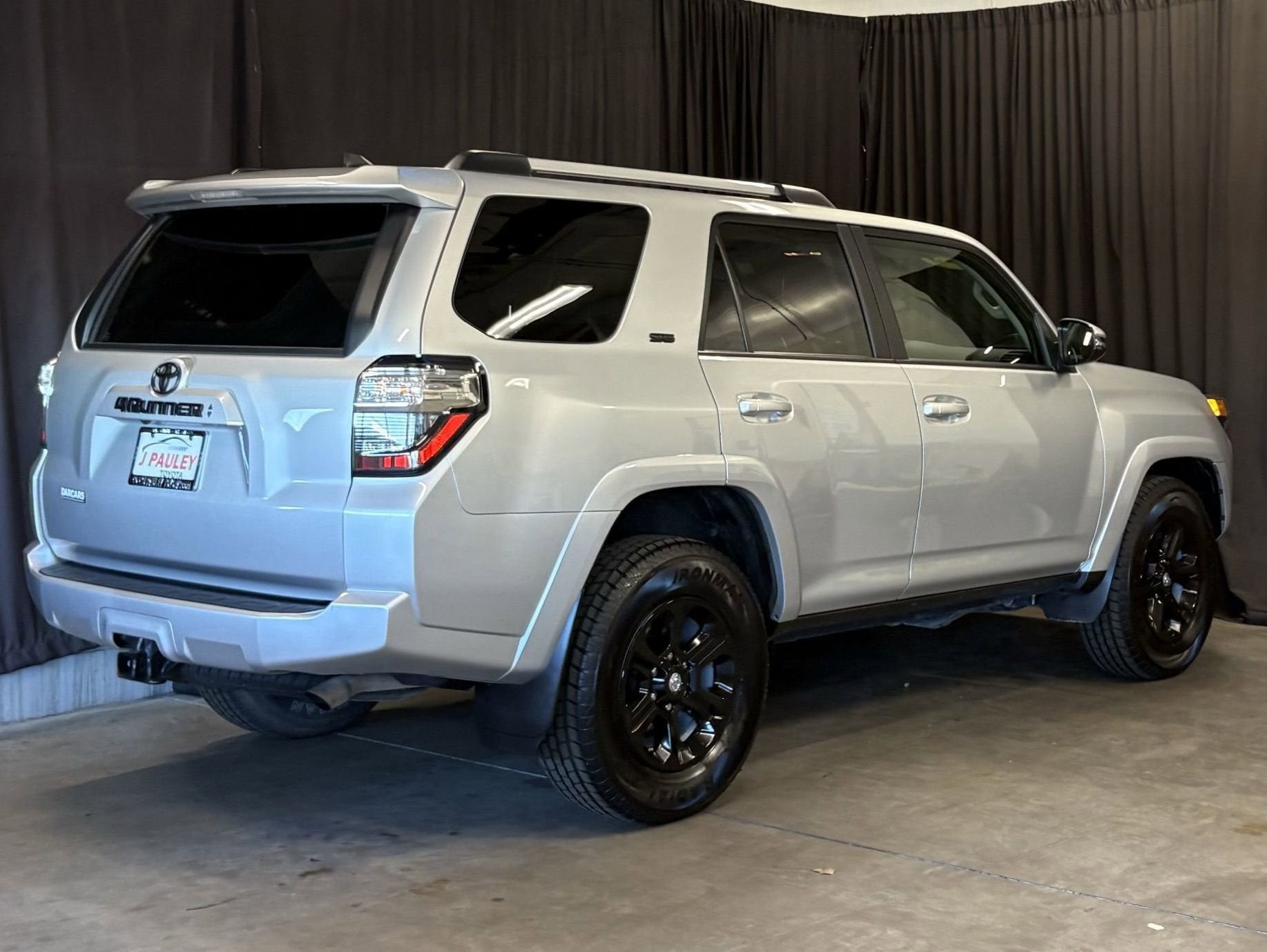 2023 Toyota 4Runner SR5 Premium RWD
