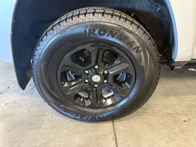 2023 Toyota 4Runner SR5 Premium RWD