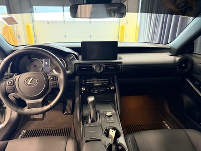 2025 Lexus IS IS 350 F SPORT Design RWD