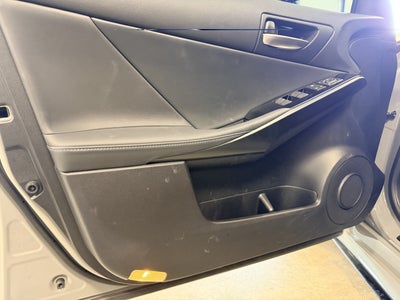 2025 Lexus IS IS 350 F SPORT Design RWD