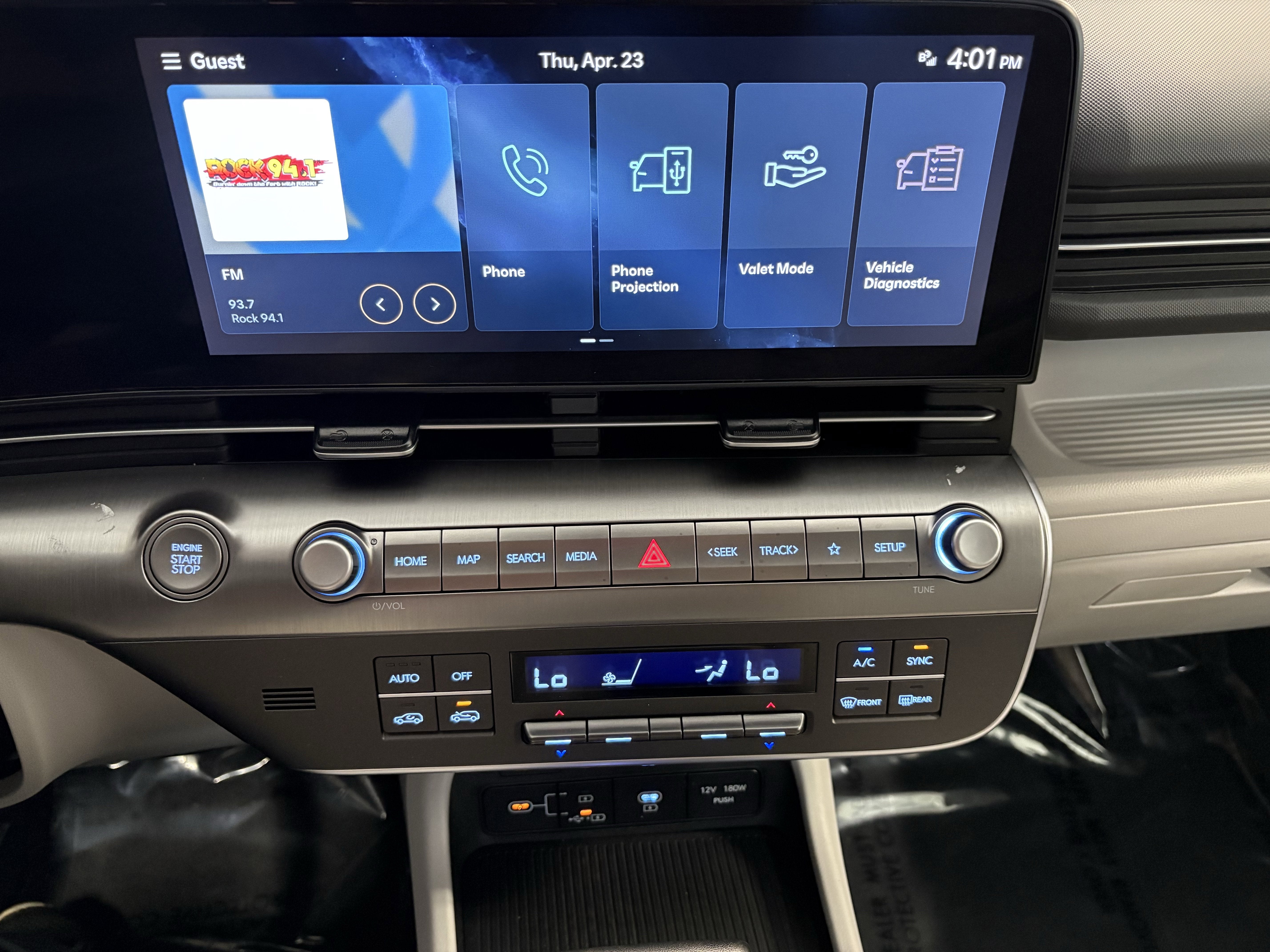 2025 Hyundai Kona SEL FWD