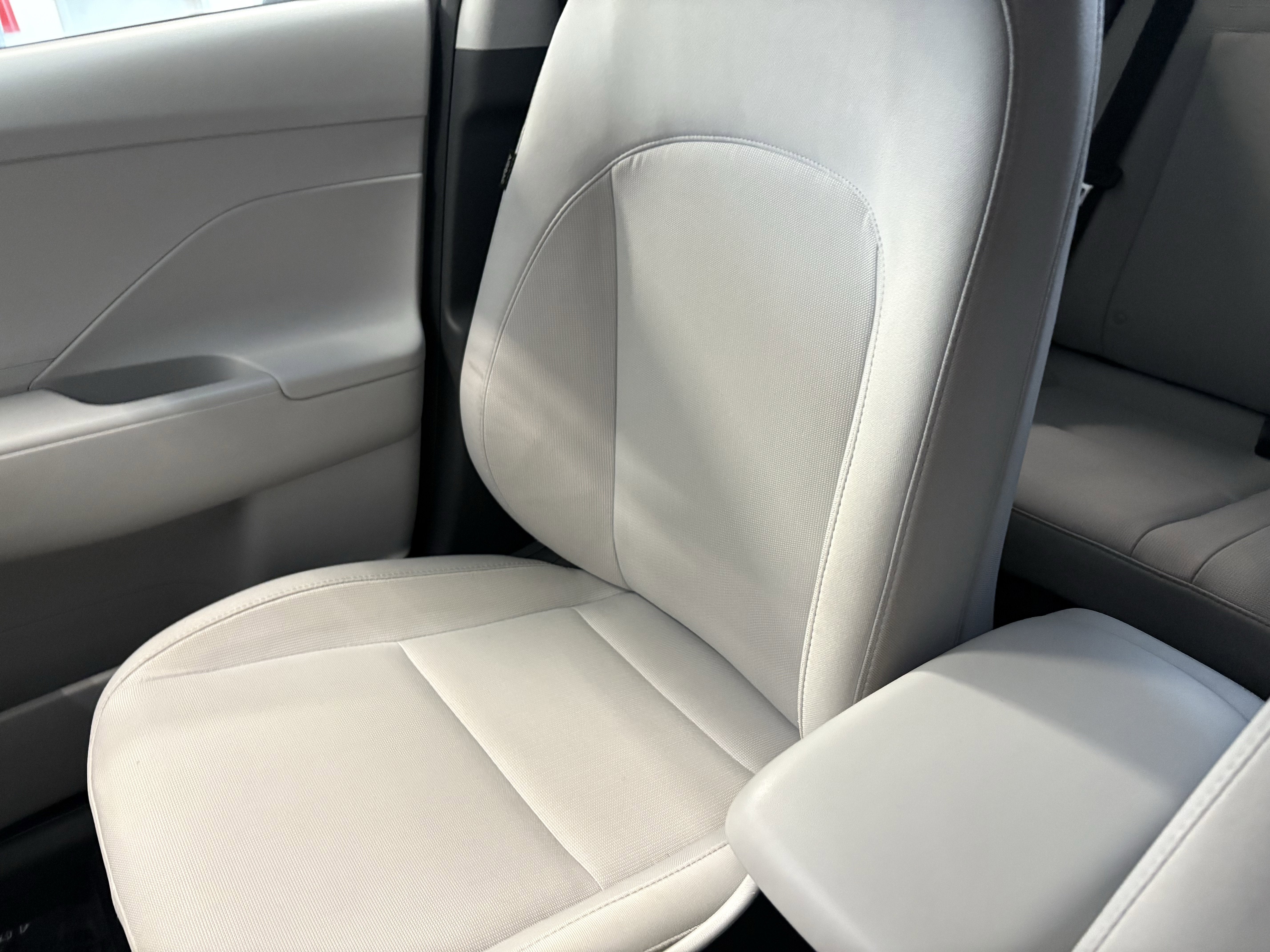 2025 Hyundai Kona SEL FWD