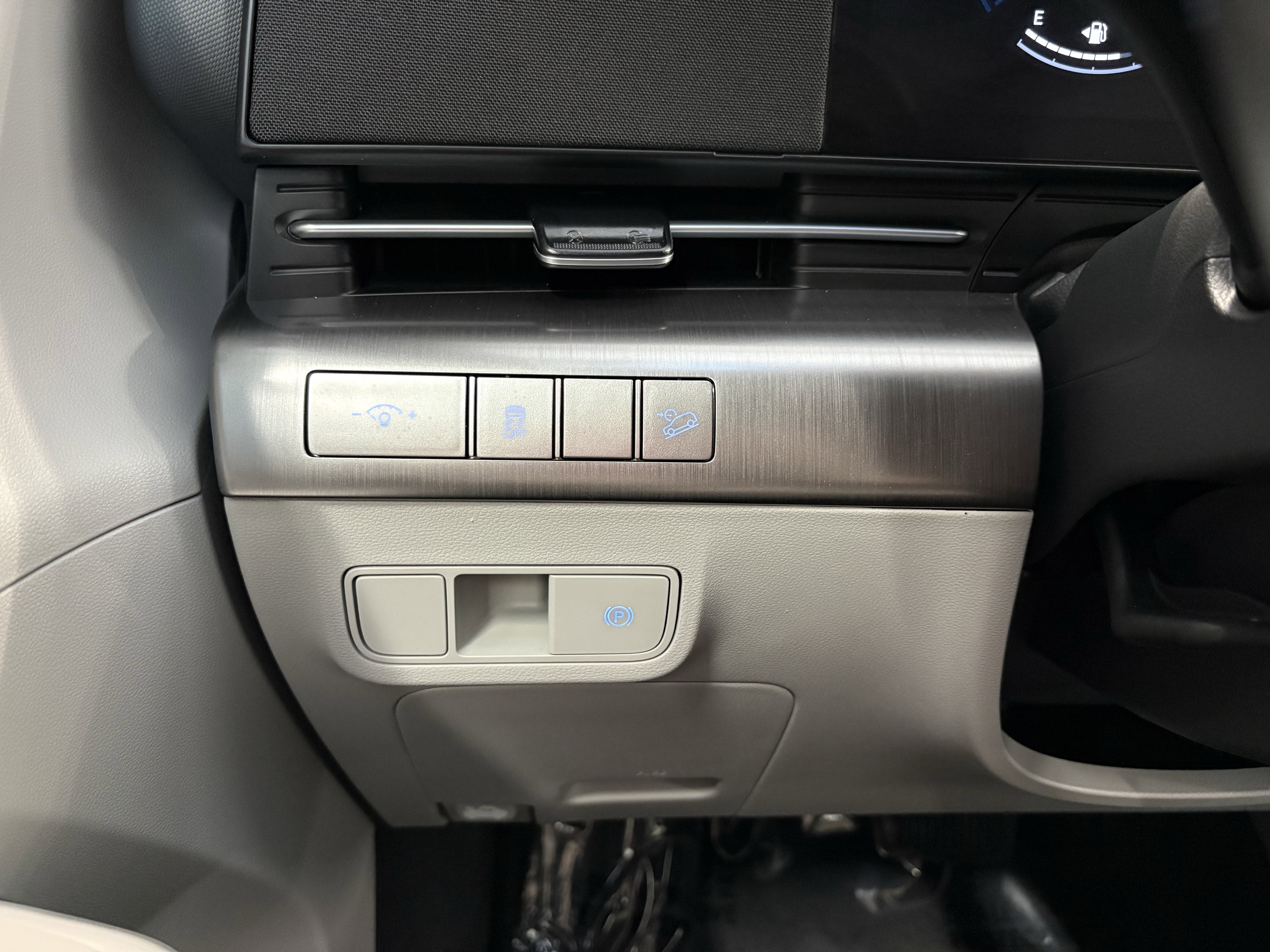 2025 Hyundai Kona SEL FWD